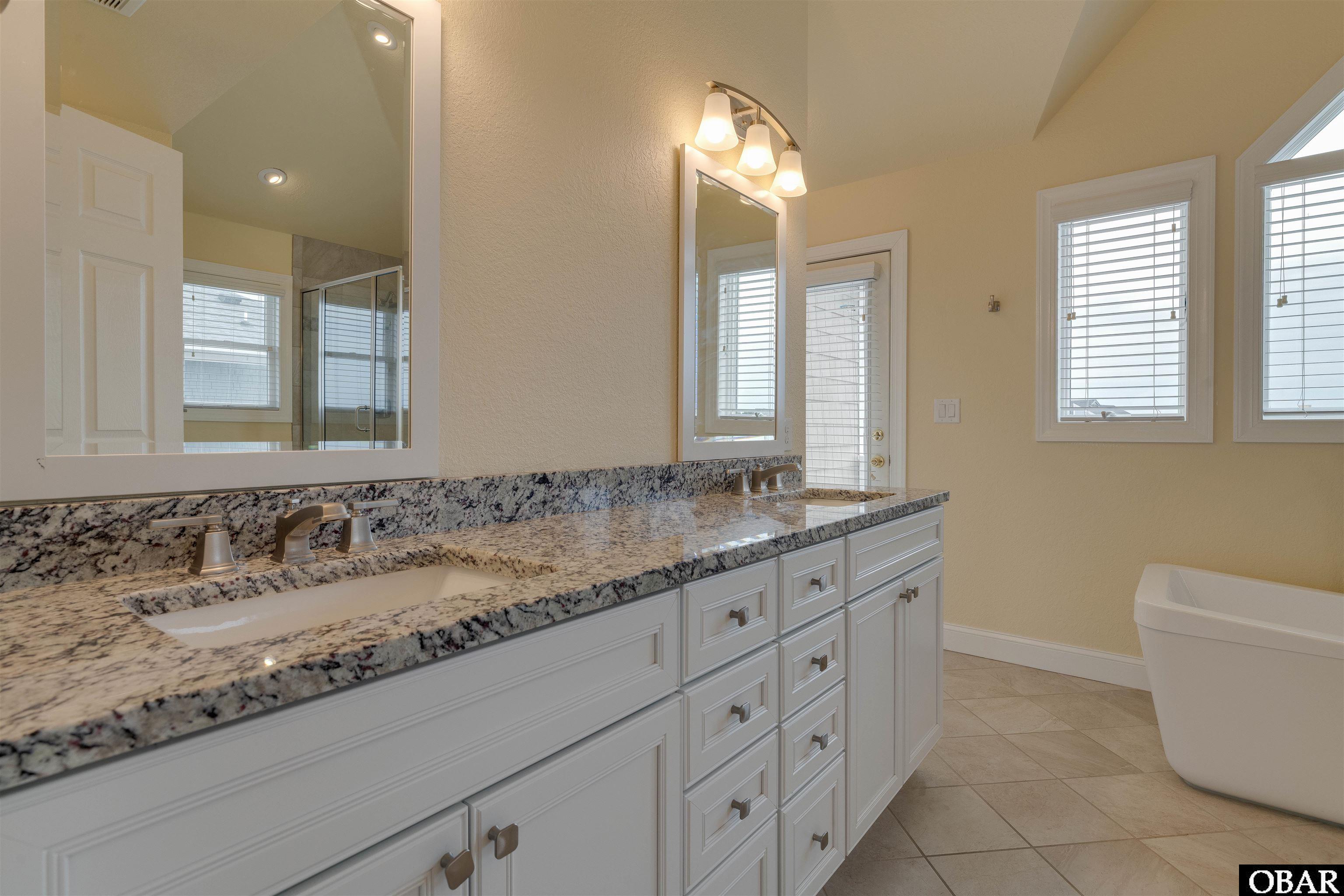 1239 Atlantic Avenue, Corolla, NC 27927, 7 Bedrooms Bedrooms, ,7 BathroomsBathrooms,Residential,For sale,Atlantic Avenue,124832
