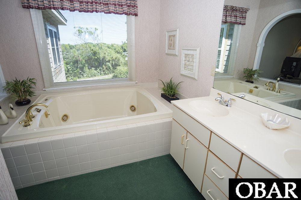 1280 Duck Road, Duck, NC 27949, 4 Bedrooms Bedrooms, ,4 BathroomsBathrooms,Residential,For sale,Duck Road,124974