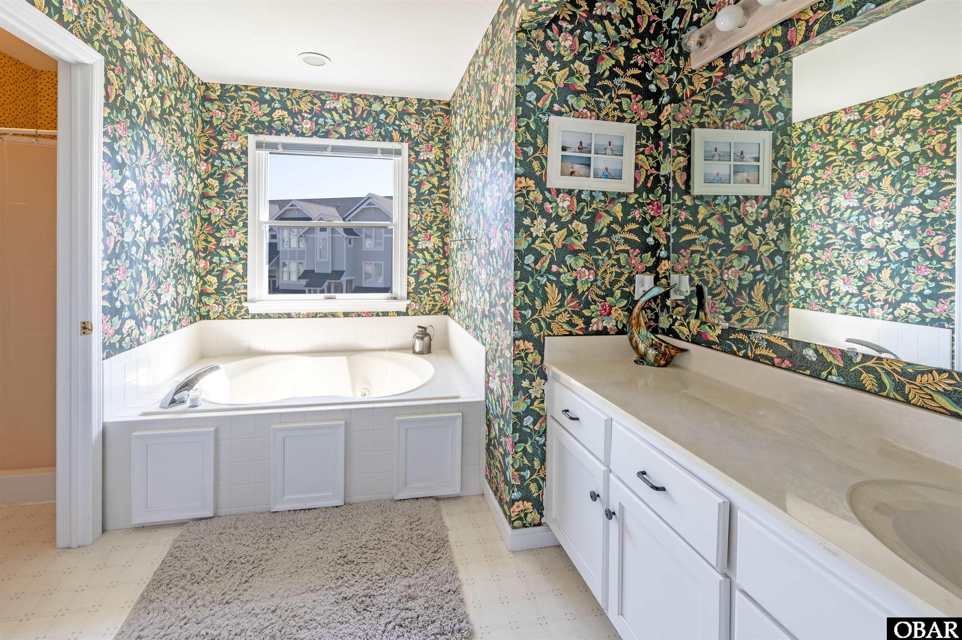 54 Sailfish Drive, Manteo, NC 27954, 3 Bedrooms Bedrooms, ,2 BathroomsBathrooms,Residential,For sale,Sailfish Drive,125002
