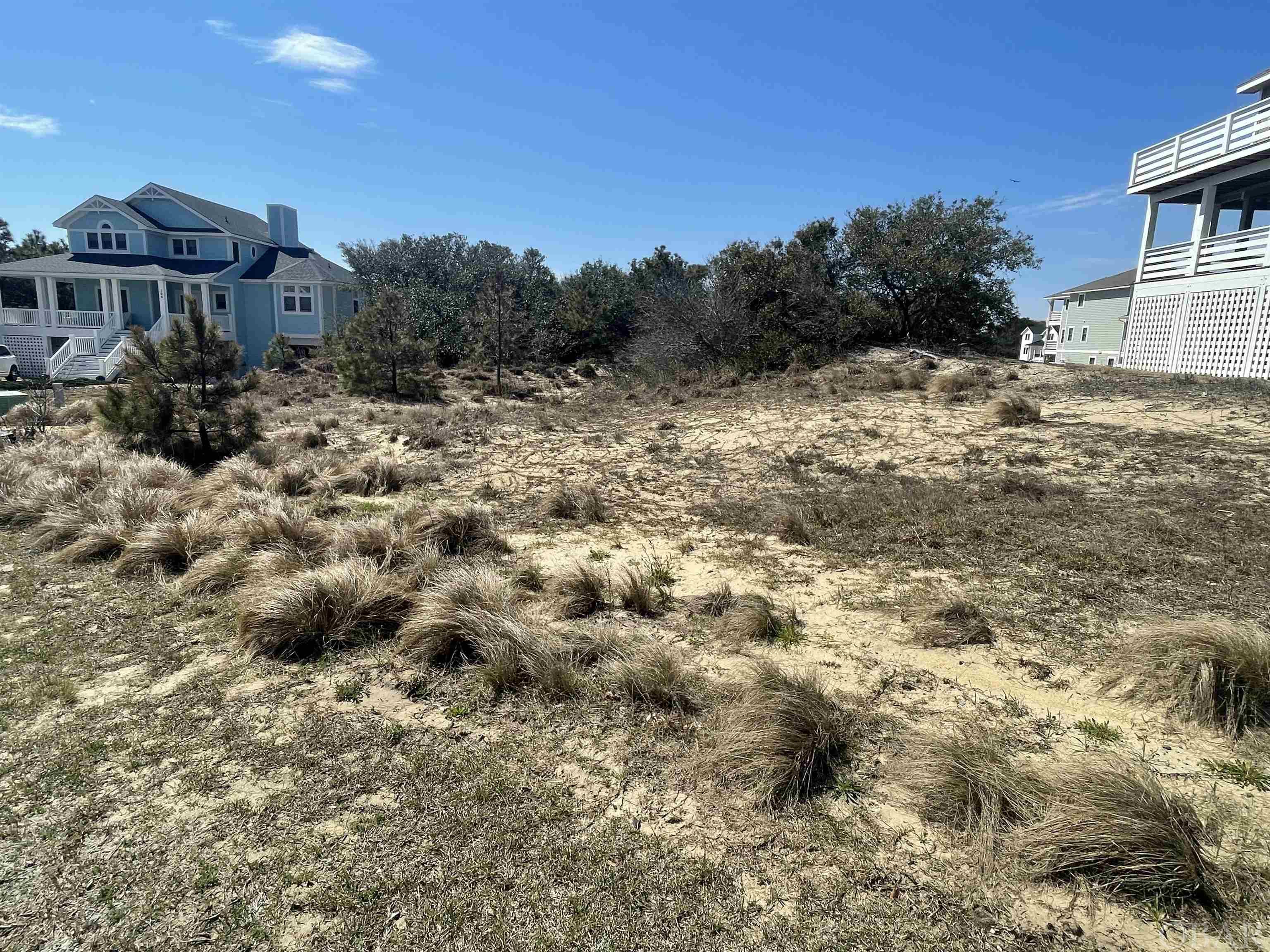 A great opportunity to own one of the few remaining lots in First Flight Ridge a upscale private gated community in the heart of Kitty Hawk. Located within walking distance of the restaurants, shopping and the beach. This lot is situated on a culdasac road, so no through traffic and is in a X-Flood zone.