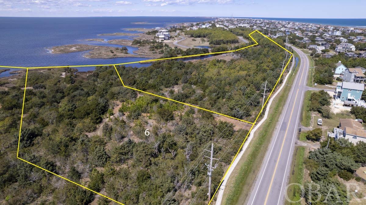 Absolutely an amazing opportunity to secure a large homesite in Edge Camp Estates. This soundfront property has HOA Restrictions to prevent any rental usage. So enjoy quite soundfront living!