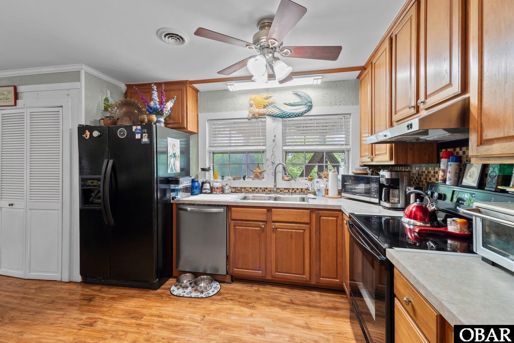 691 Vista Lake Drive, Manteo, NC 27954, 4 Bedrooms Bedrooms, ,2 BathroomsBathrooms,Residential,For sale,Vista Lake Drive,125418