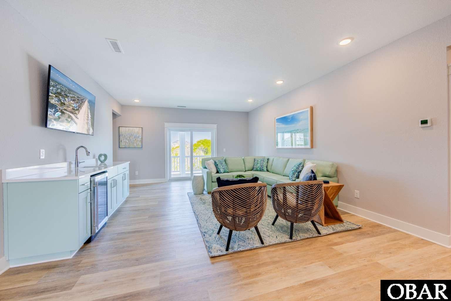806 Lighthouse Drive, Corolla, NC 27927, 12 Bedrooms Bedrooms, ,12 BathroomsBathrooms,Residential,For sale,Lighthouse Drive,125445