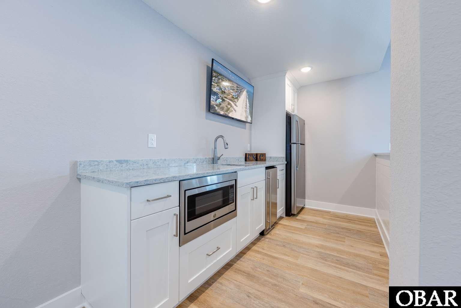 806 Lighthouse Drive, Corolla, NC 27927, 12 Bedrooms Bedrooms, ,12 BathroomsBathrooms,Residential,For sale,Lighthouse Drive,125445