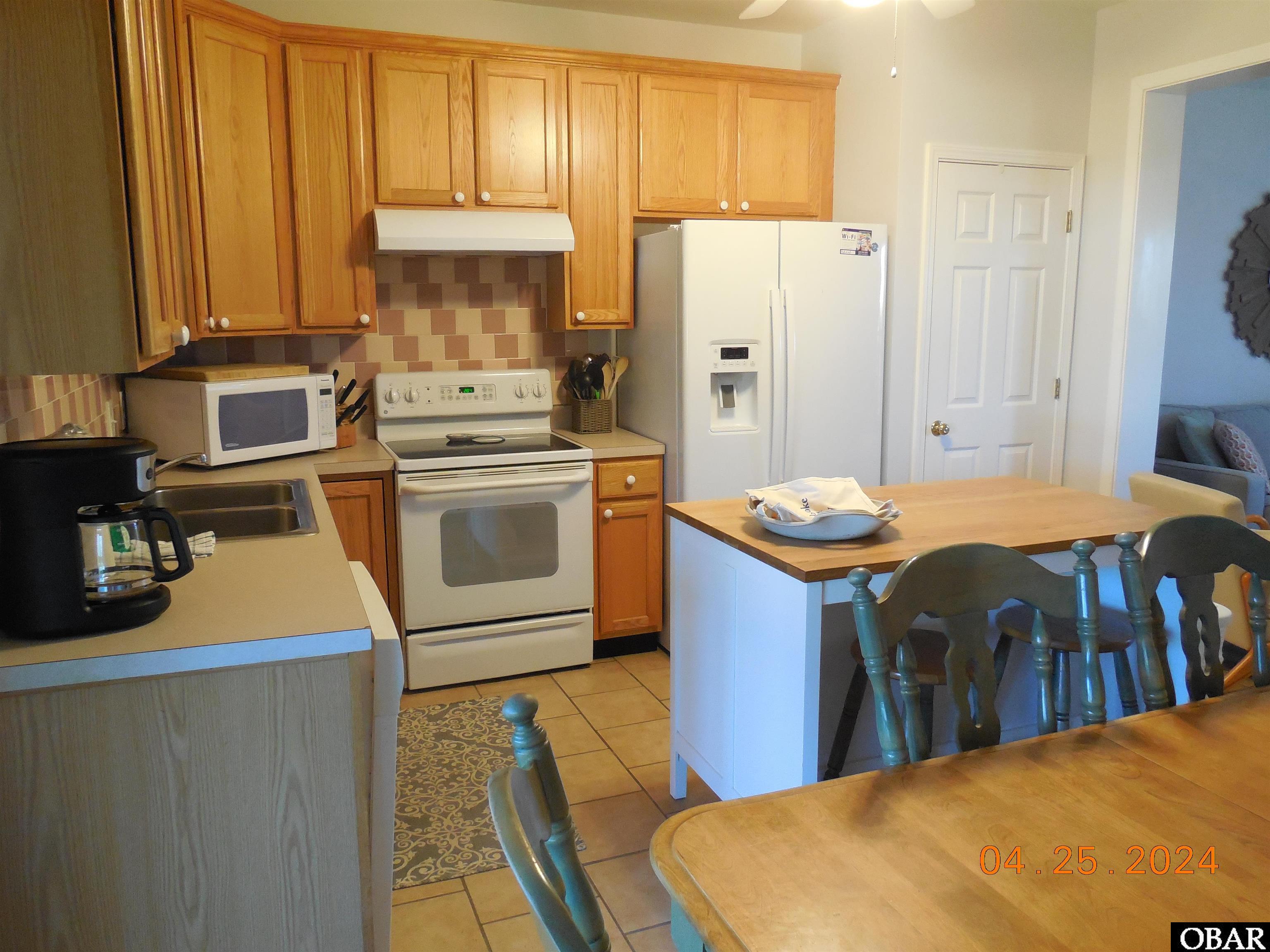 109 Winnie Blount Road, Ocracoke, NC 27960, 3 Bedrooms Bedrooms, ,2 BathroomsBathrooms,Residential,For sale,Winnie Blount Road,125489