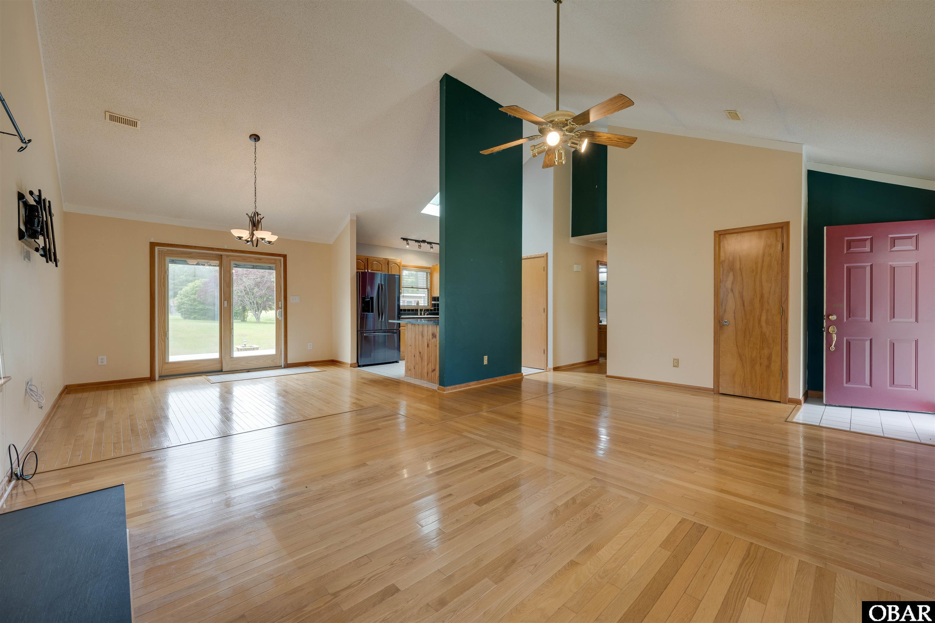 102 Reggie Owens Drive, Harbinger, NC 27941, 3 Bedrooms Bedrooms, ,2 BathroomsBathrooms,Residential,For sale,Reggie Owens Drive,125809