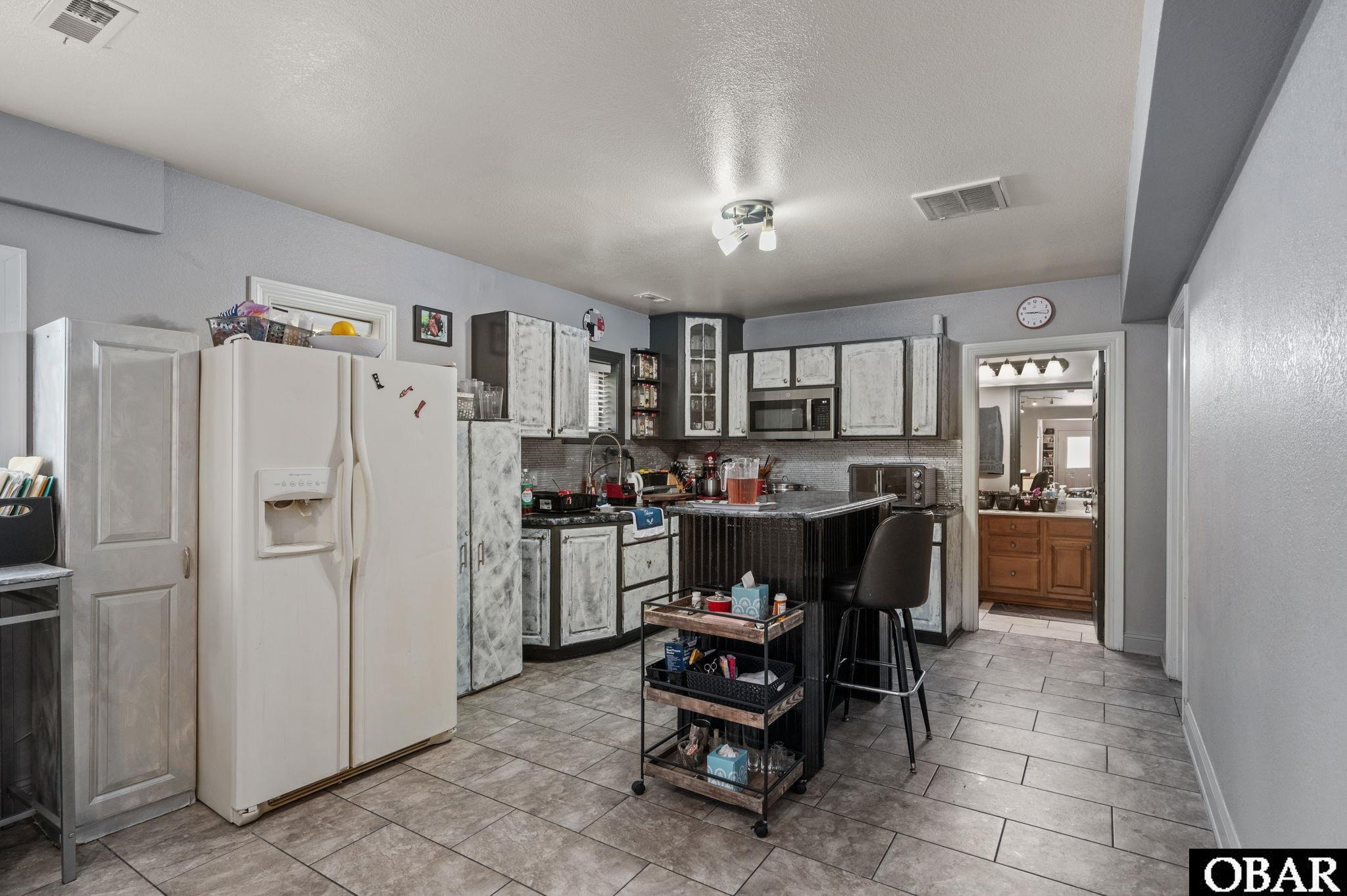 408 Holly Street, Kill Devil Hills, NC 27948, 4 Bedrooms Bedrooms, ,3 BathroomsBathrooms,Residential,For sale,Holly Street,125827