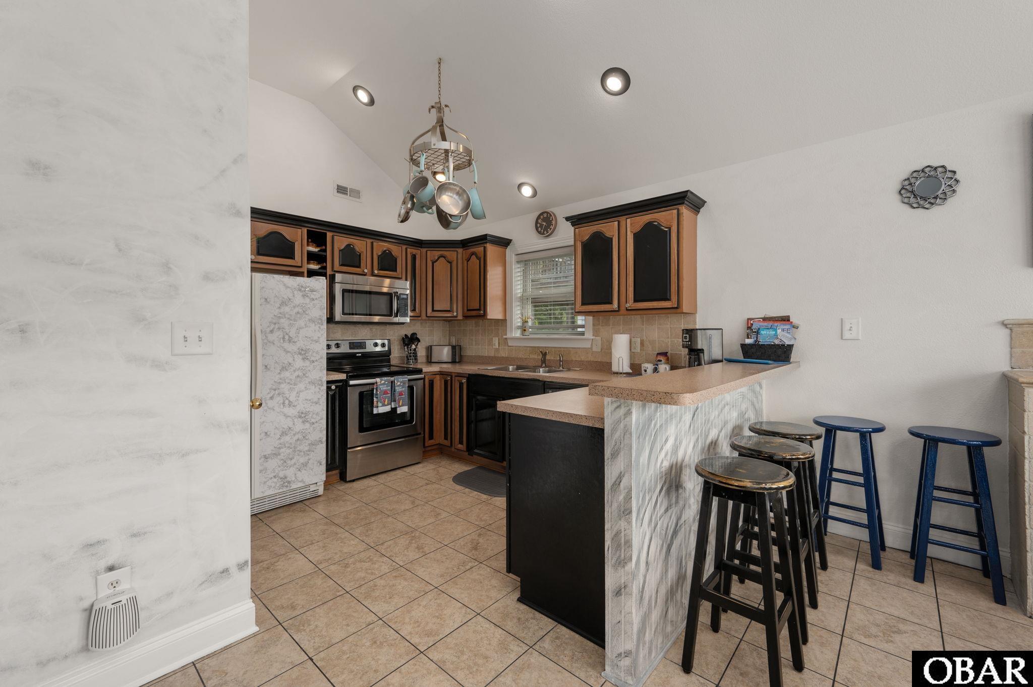 408 Holly Street, Kill Devil Hills, NC 27948, 4 Bedrooms Bedrooms, ,3 BathroomsBathrooms,Residential,For sale,Holly Street,125827