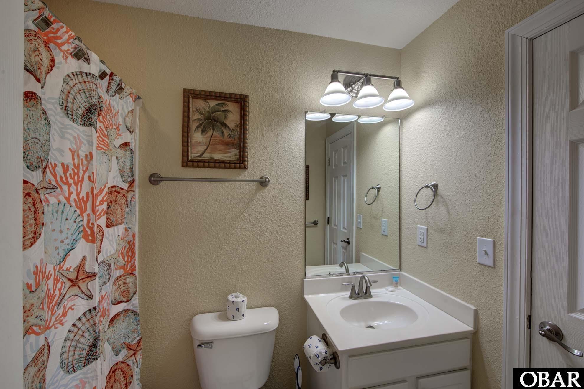 41155 Lakeside Drive, Avon, NC 27915, 6 Bedrooms Bedrooms, ,4 BathroomsBathrooms,Residential,For sale,Lakeside Drive,125849