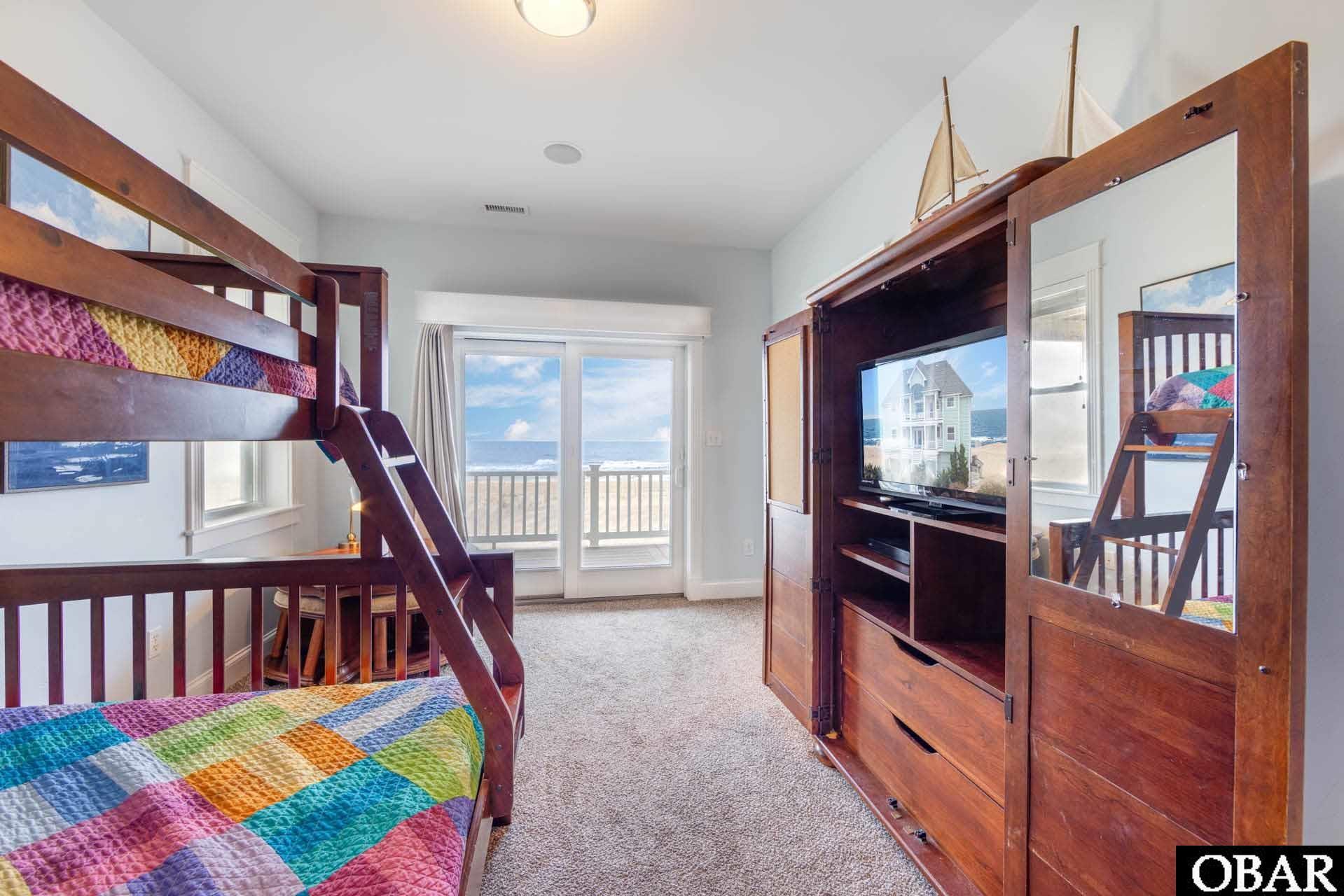 41815 Ocean View Drive, Avon, NC 27915, 6 Bedrooms Bedrooms, ,5 BathroomsBathrooms,Residential,For sale,Ocean View Drive,125860