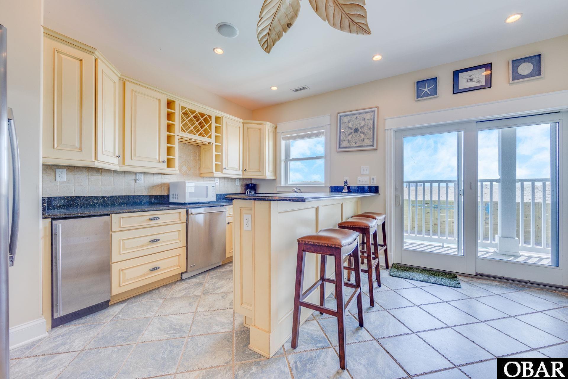41815 Ocean View Drive, Avon, NC 27915, 6 Bedrooms Bedrooms, ,5 BathroomsBathrooms,Residential,For sale,Ocean View Drive,125860