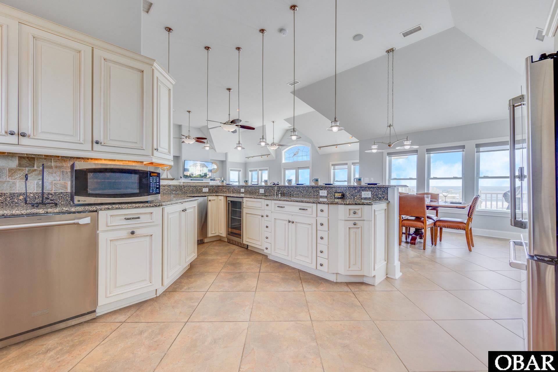 41815 Ocean View Drive, Avon, NC 27915, 6 Bedrooms Bedrooms, ,5 BathroomsBathrooms,Residential,For sale,Ocean View Drive,125860