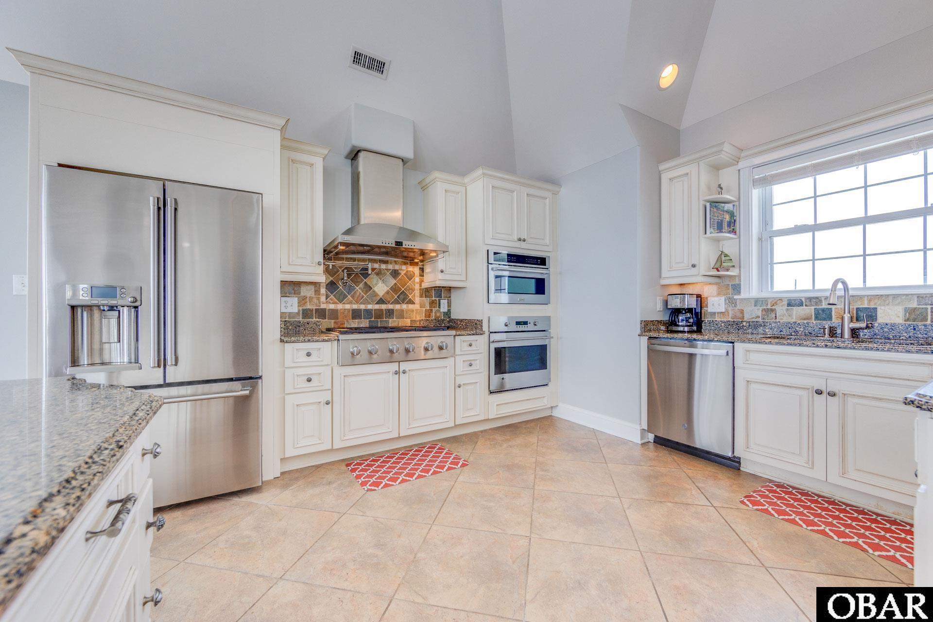 41815 Ocean View Drive, Avon, NC 27915, 6 Bedrooms Bedrooms, ,5 BathroomsBathrooms,Residential,For sale,Ocean View Drive,125860