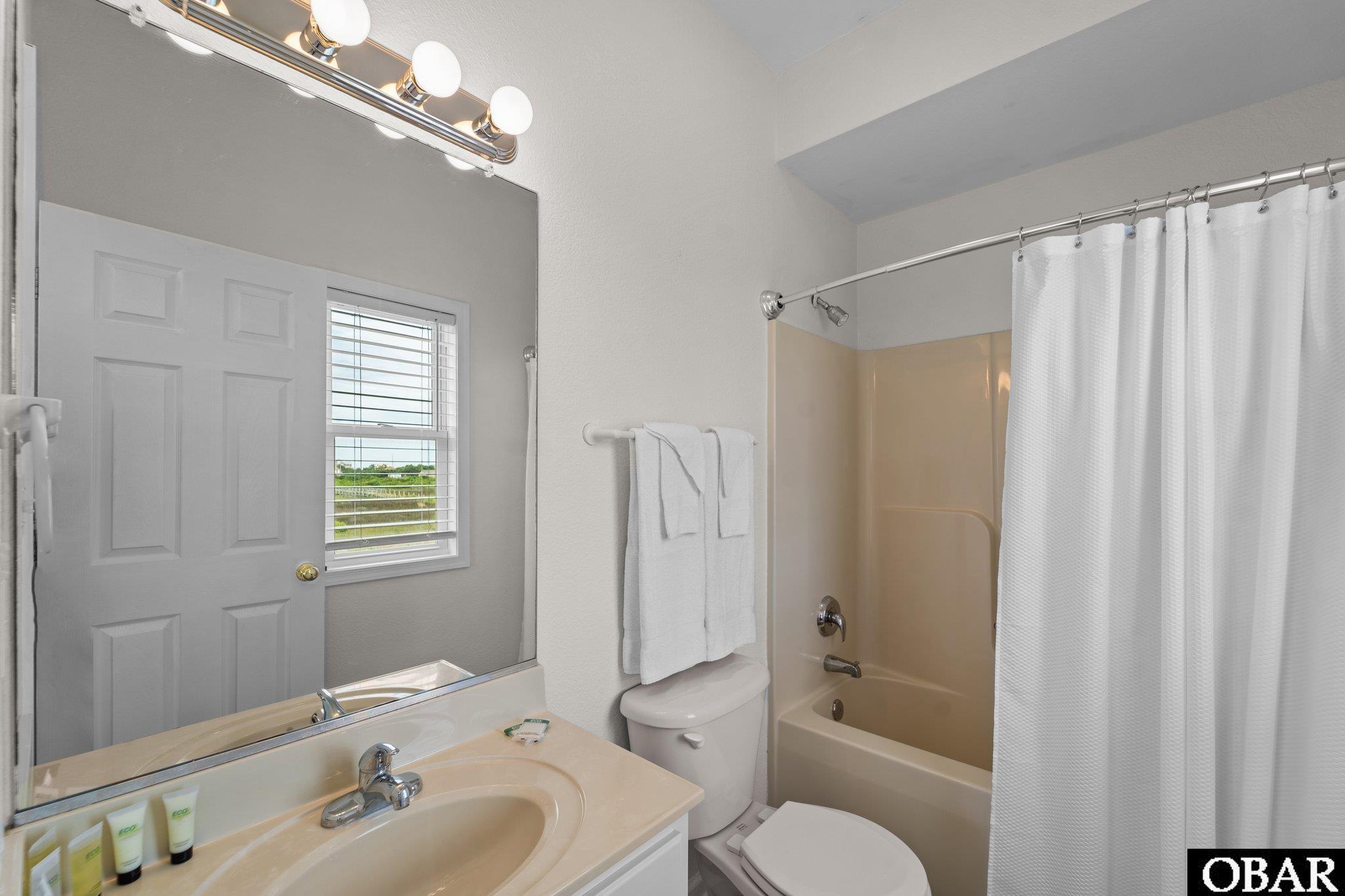 23217 Sea Haven Drive, Rodanthe, NC 27968, 5 Bedrooms Bedrooms, ,5 BathroomsBathrooms,Residential,For sale,Sea Haven Drive,125961