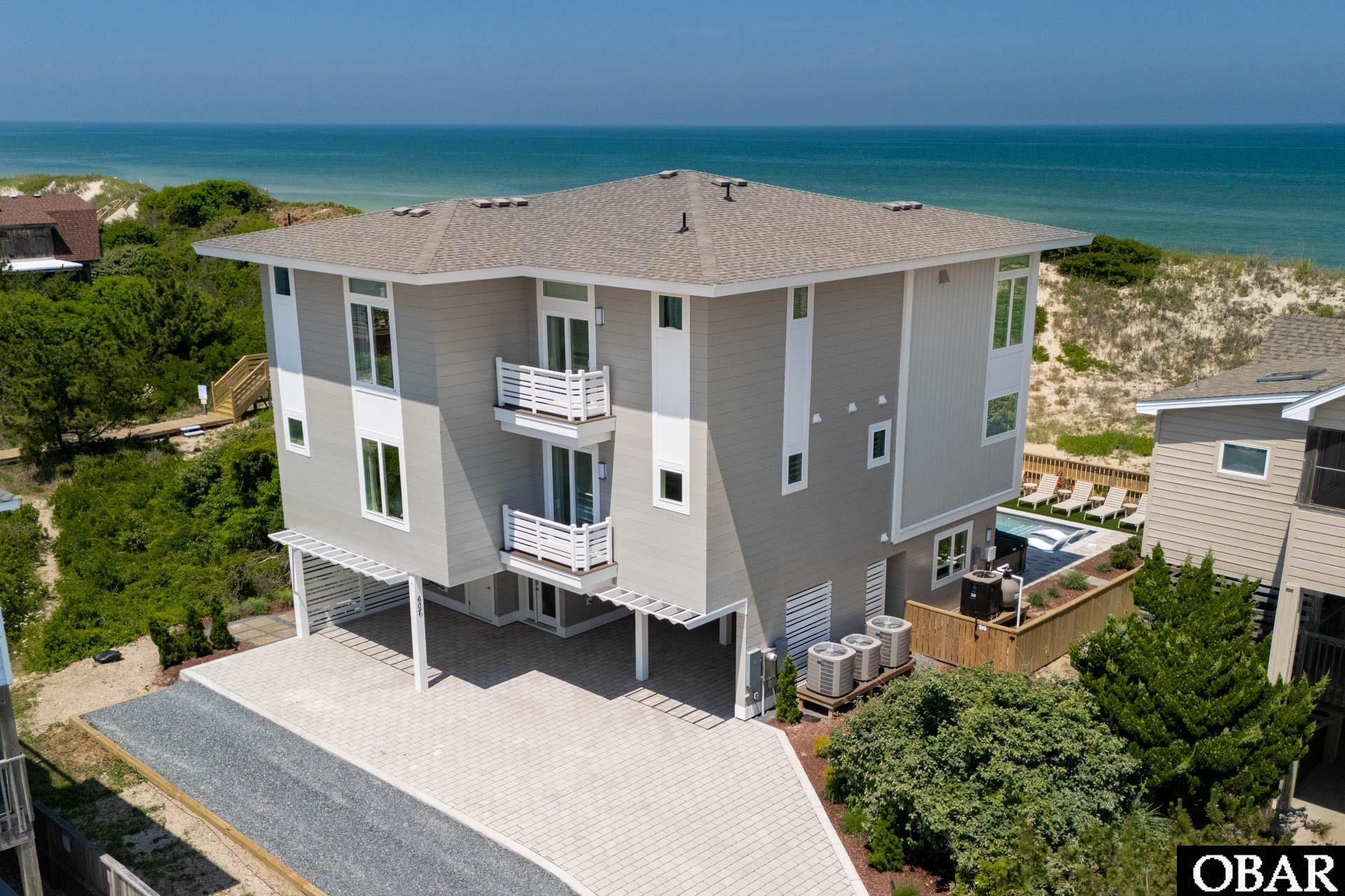 Luxury Outer Banks Oceanfront and Soundfront Homes