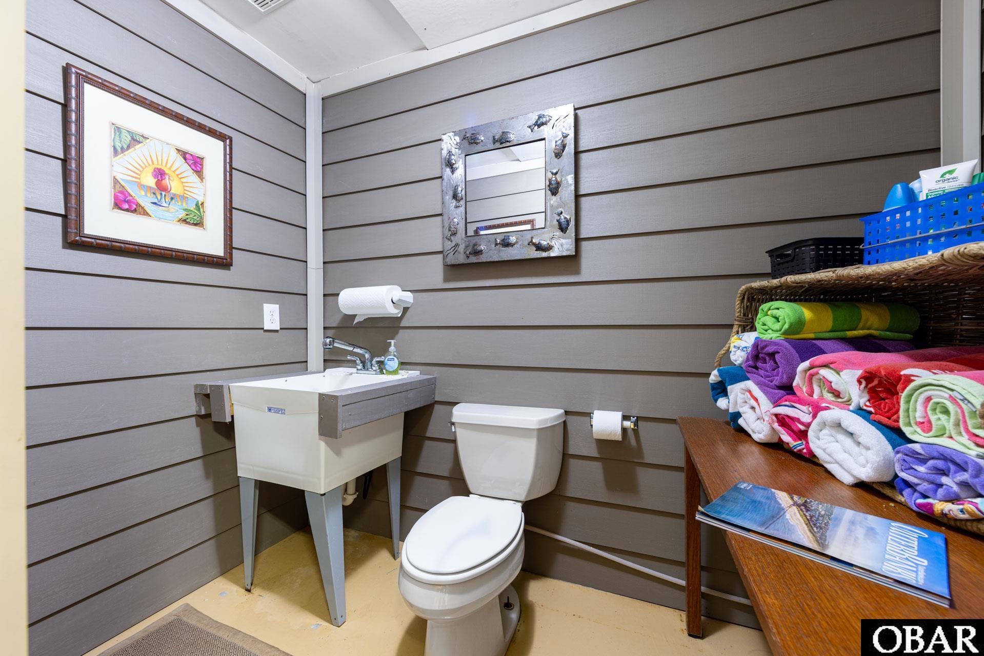 12 Hammock Court, Manteo, NC 27954, 4 Bedrooms Bedrooms, ,3 BathroomsBathrooms,Residential,For sale,Hammock Court,126003