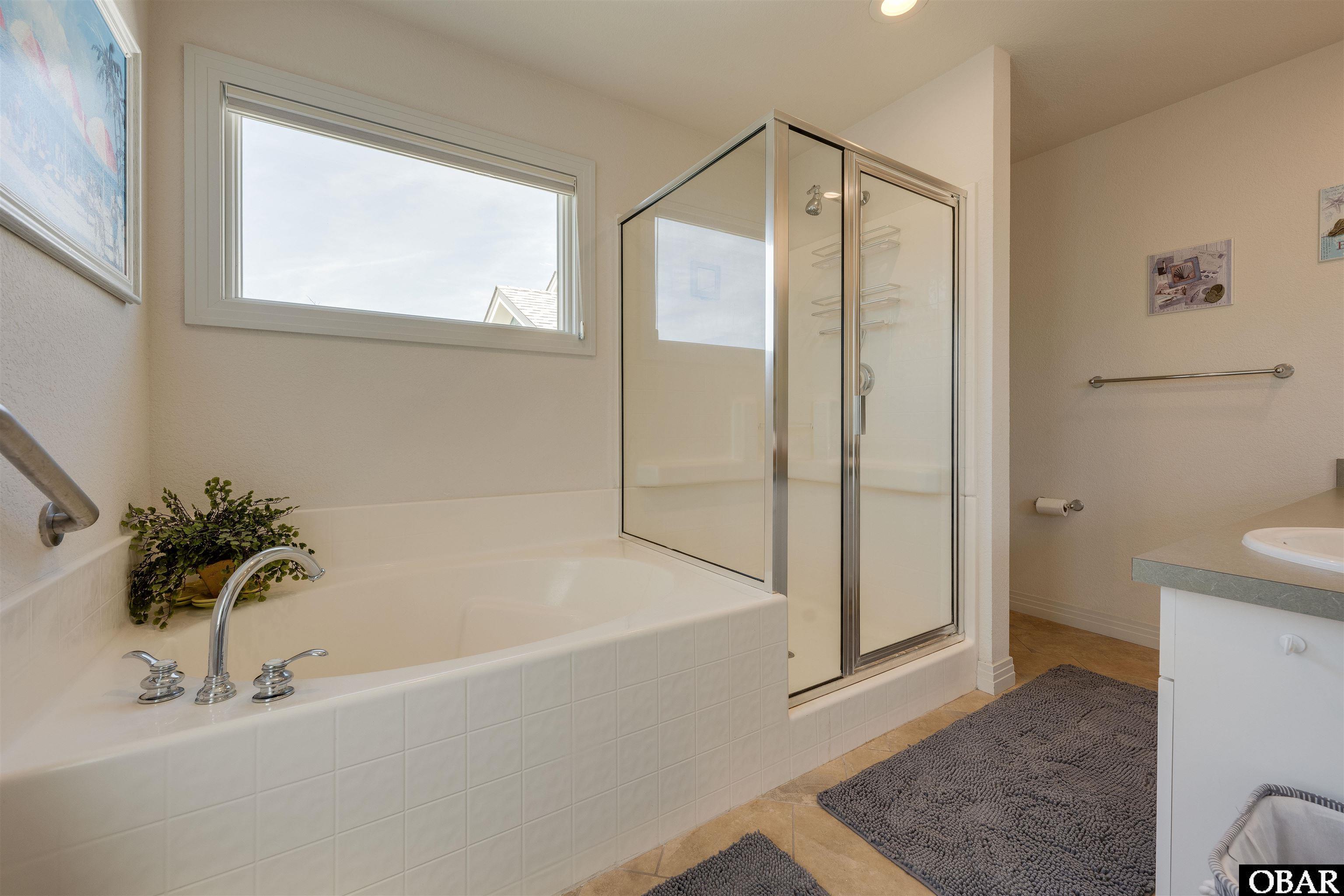 1200 Argus Road, Kill Devil Hills, NC 27948, 3 Bedrooms Bedrooms, ,2 BathroomsBathrooms,Residential,For sale,Argus Road,126032