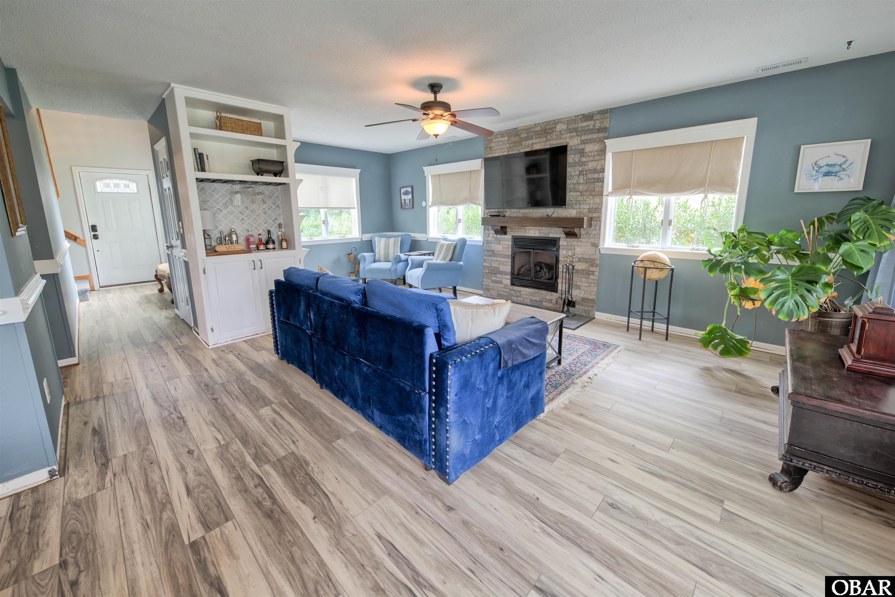 4040 Pineway Drive, Kitty Hawk, NC 27949, 3 Bedrooms Bedrooms, ,2 BathroomsBathrooms,Residential,For sale,Pineway Drive,126054