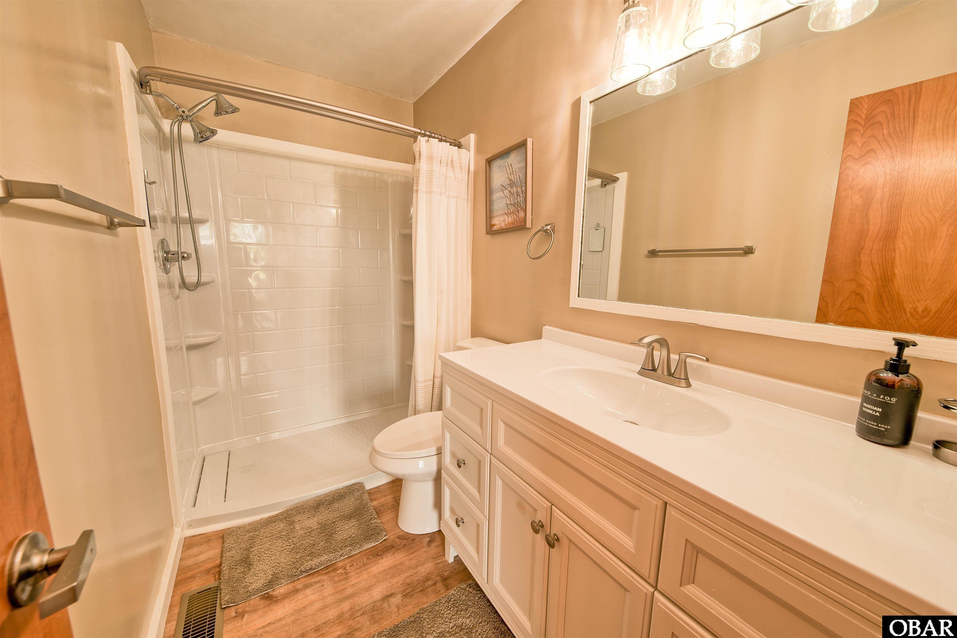 4040 Pineway Drive, Kitty Hawk, NC 27949, 3 Bedrooms Bedrooms, ,2 BathroomsBathrooms,Residential,For sale,Pineway Drive,126054