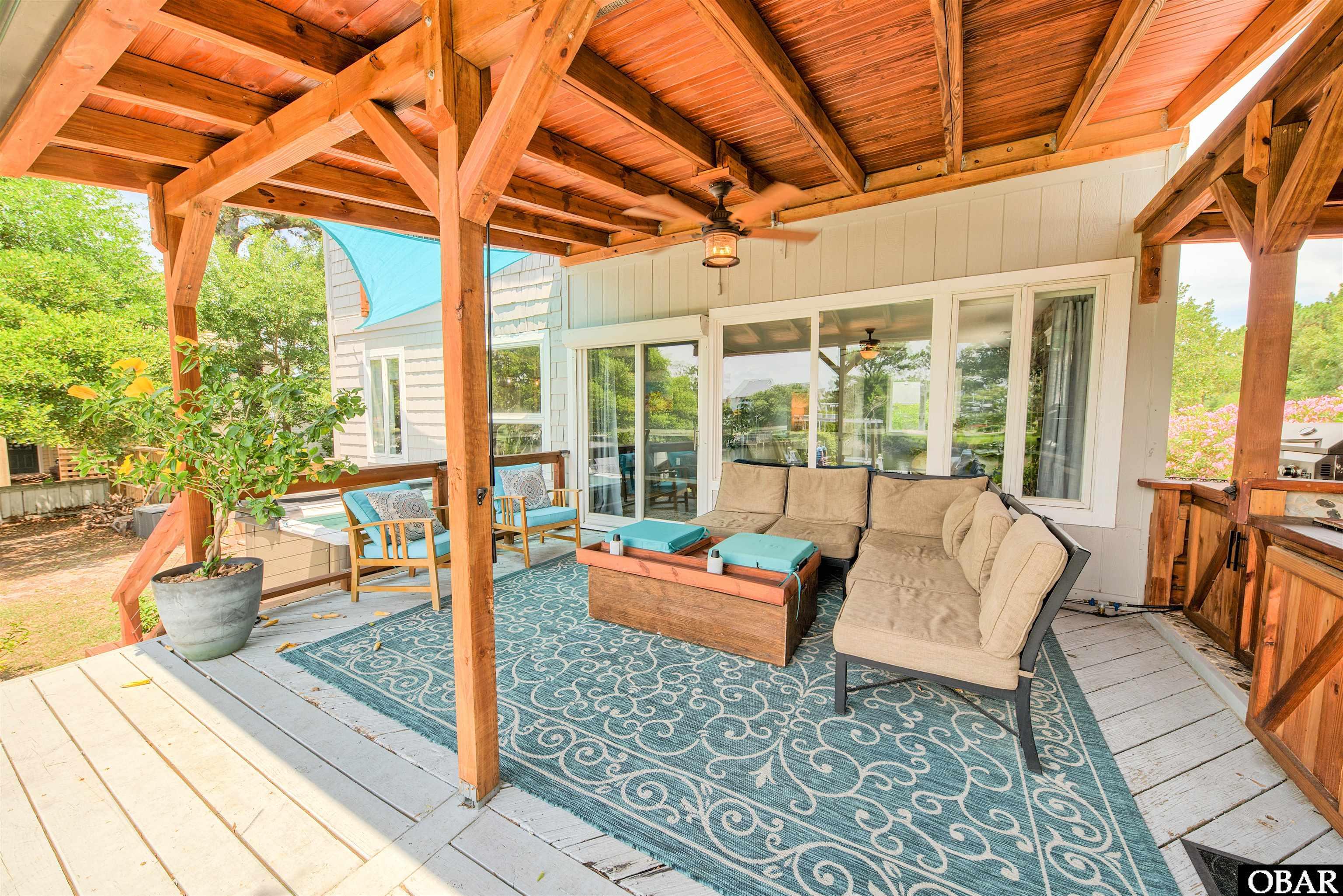 4040 Pineway Drive, Kitty Hawk, NC 27949, 3 Bedrooms Bedrooms, ,2 BathroomsBathrooms,Residential,For sale,Pineway Drive,126054