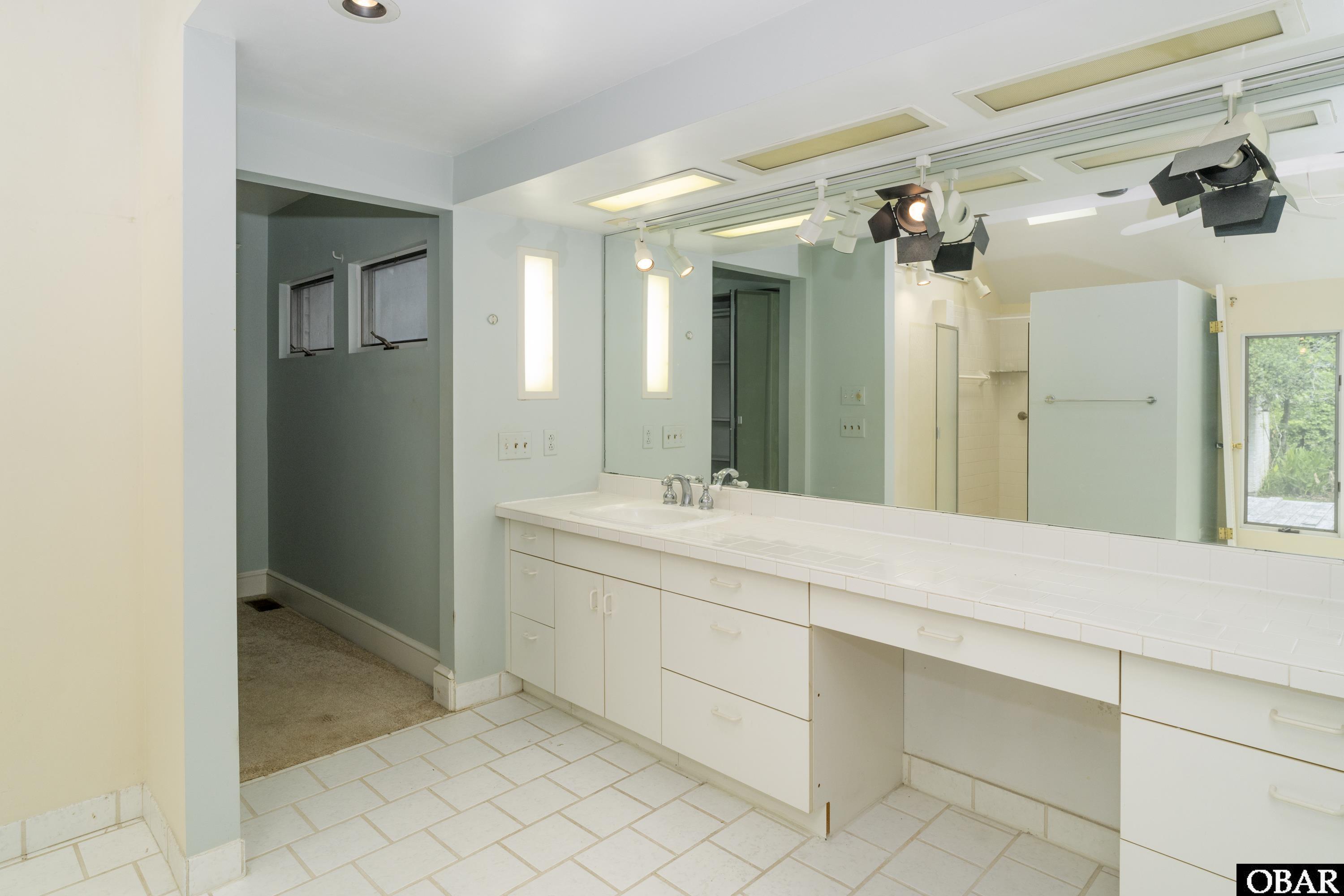 1249 Highway 64/264, Manteo, NC 27954-9049, 4 Bedrooms Bedrooms, ,2 BathroomsBathrooms,Residential,For sale,Highway 64/264,126078