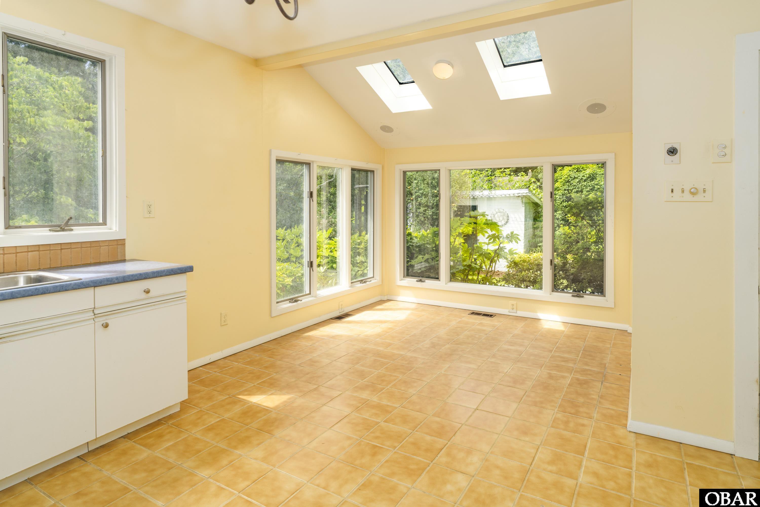 1249 Highway 64/264, Manteo, NC 27954-9049, 4 Bedrooms Bedrooms, ,2 BathroomsBathrooms,Residential,For sale,Highway 64/264,126078