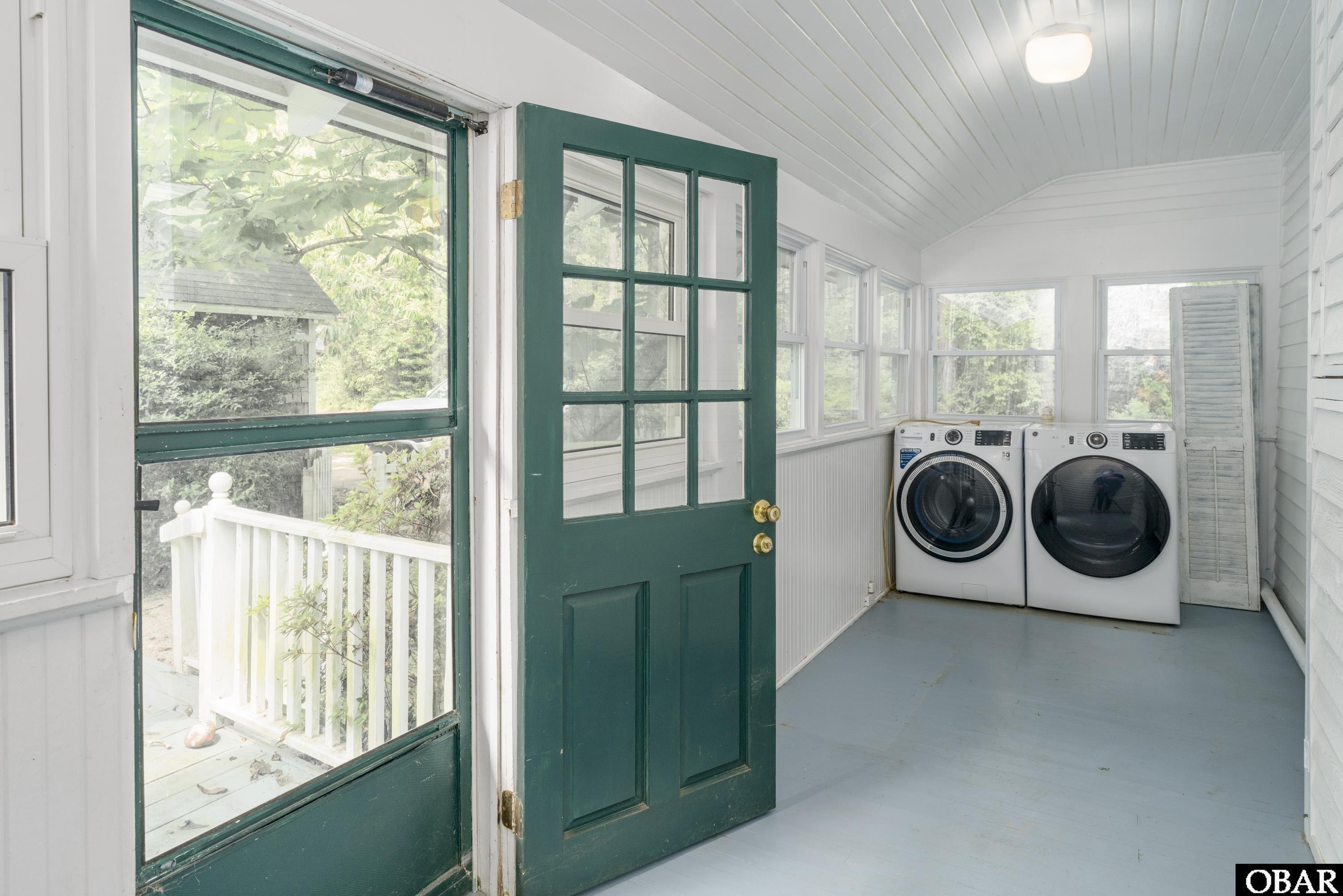 1249 Highway 64/264, Manteo, NC 27954-9049, 4 Bedrooms Bedrooms, ,2 BathroomsBathrooms,Residential,For sale,Highway 64/264,126078