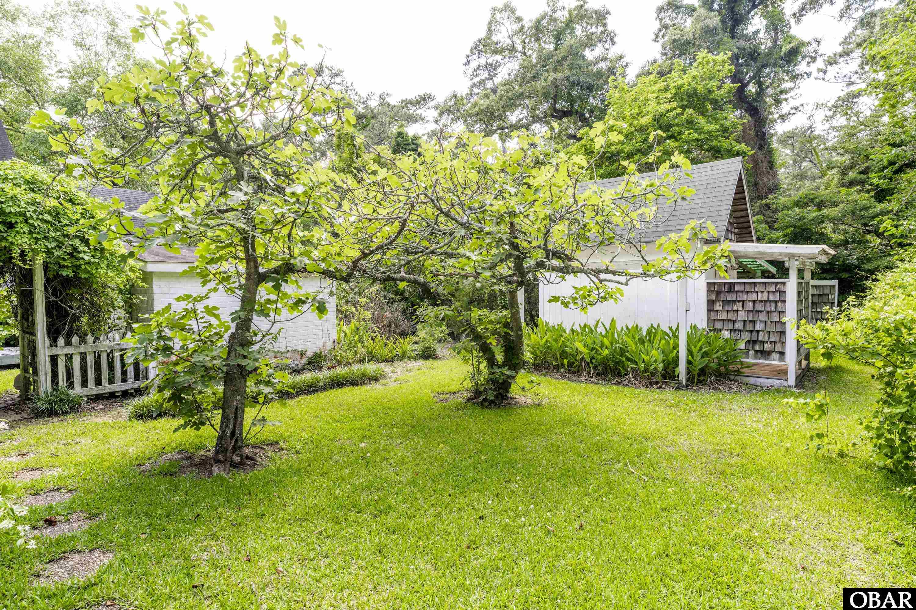 1249 Highway 64/264, Manteo, NC 27954-9049, 4 Bedrooms Bedrooms, ,2 BathroomsBathrooms,Residential,For sale,Highway 64/264,126078