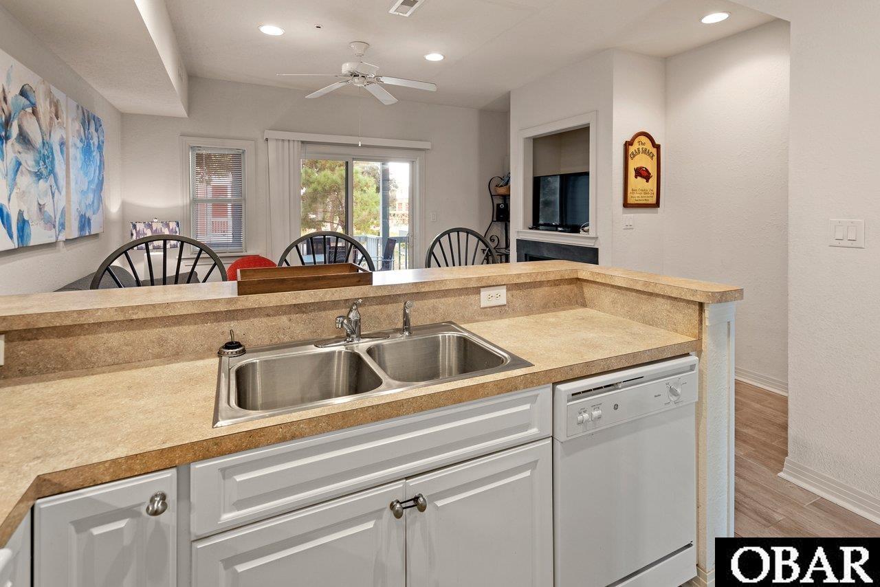 1109-E Cambridge Road, Kill Devil Hills, NC 27948, 2 Bedrooms Bedrooms, ,2 BathroomsBathrooms,Residential,For sale,Cambridge Road,126103