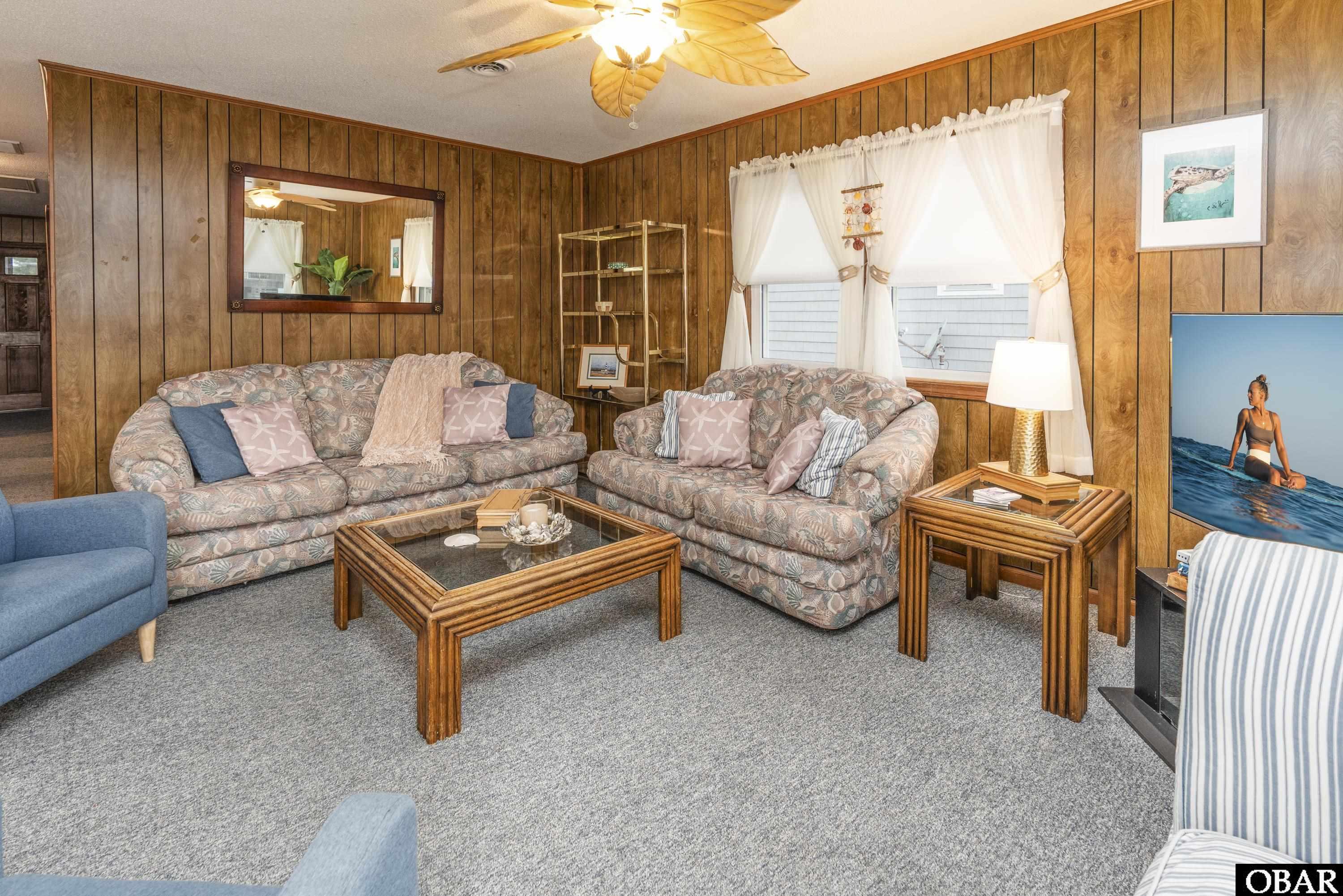 1704 Memorial Boulevard, Kill Devil Hills, NC 27948, 3 Bedrooms Bedrooms, ,2 BathroomsBathrooms,Residential,For sale,Memorial Boulevard,126187