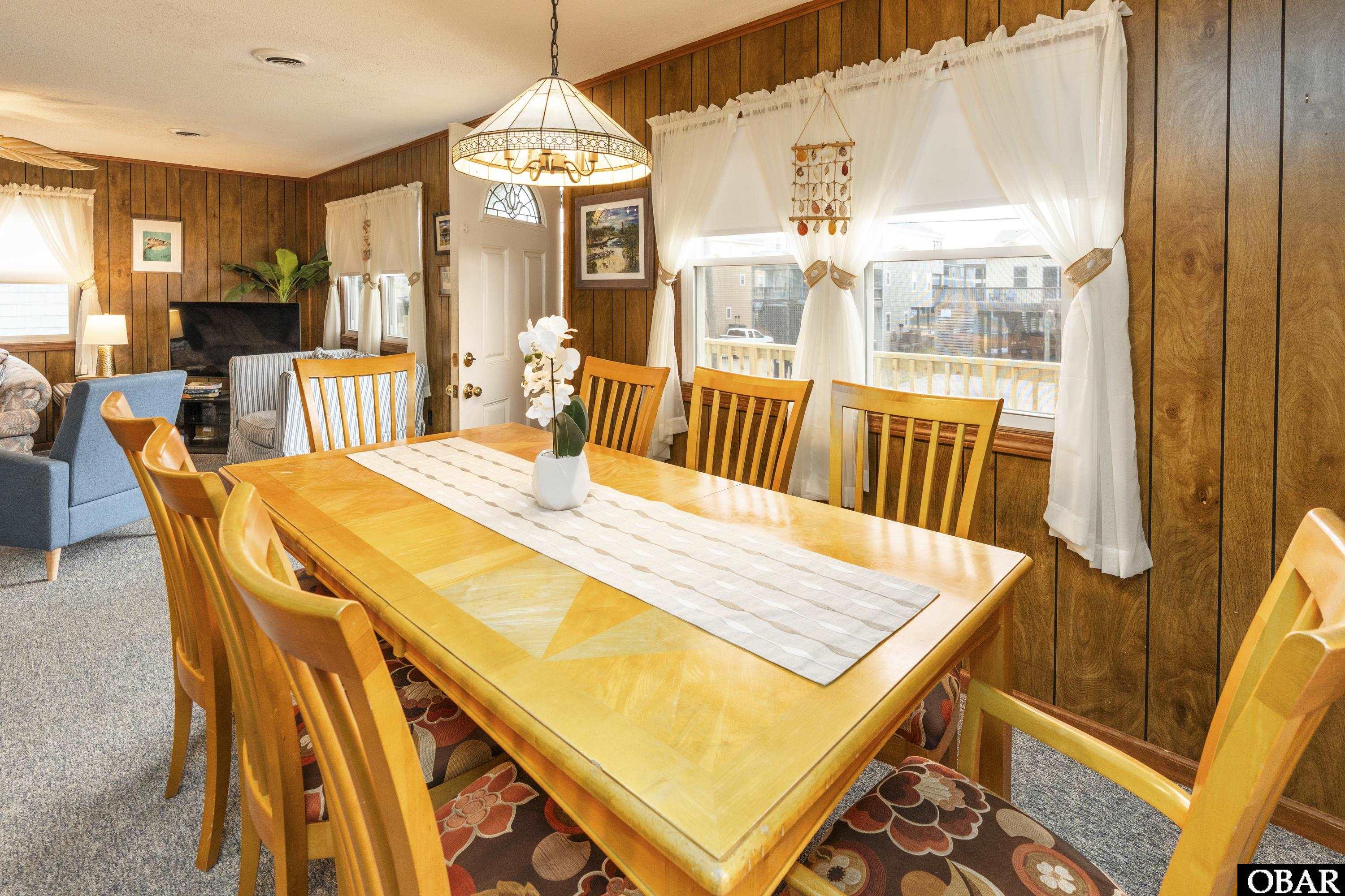 1704 Memorial Boulevard, Kill Devil Hills, NC 27948, 3 Bedrooms Bedrooms, ,2 BathroomsBathrooms,Residential,For sale,Memorial Boulevard,126187