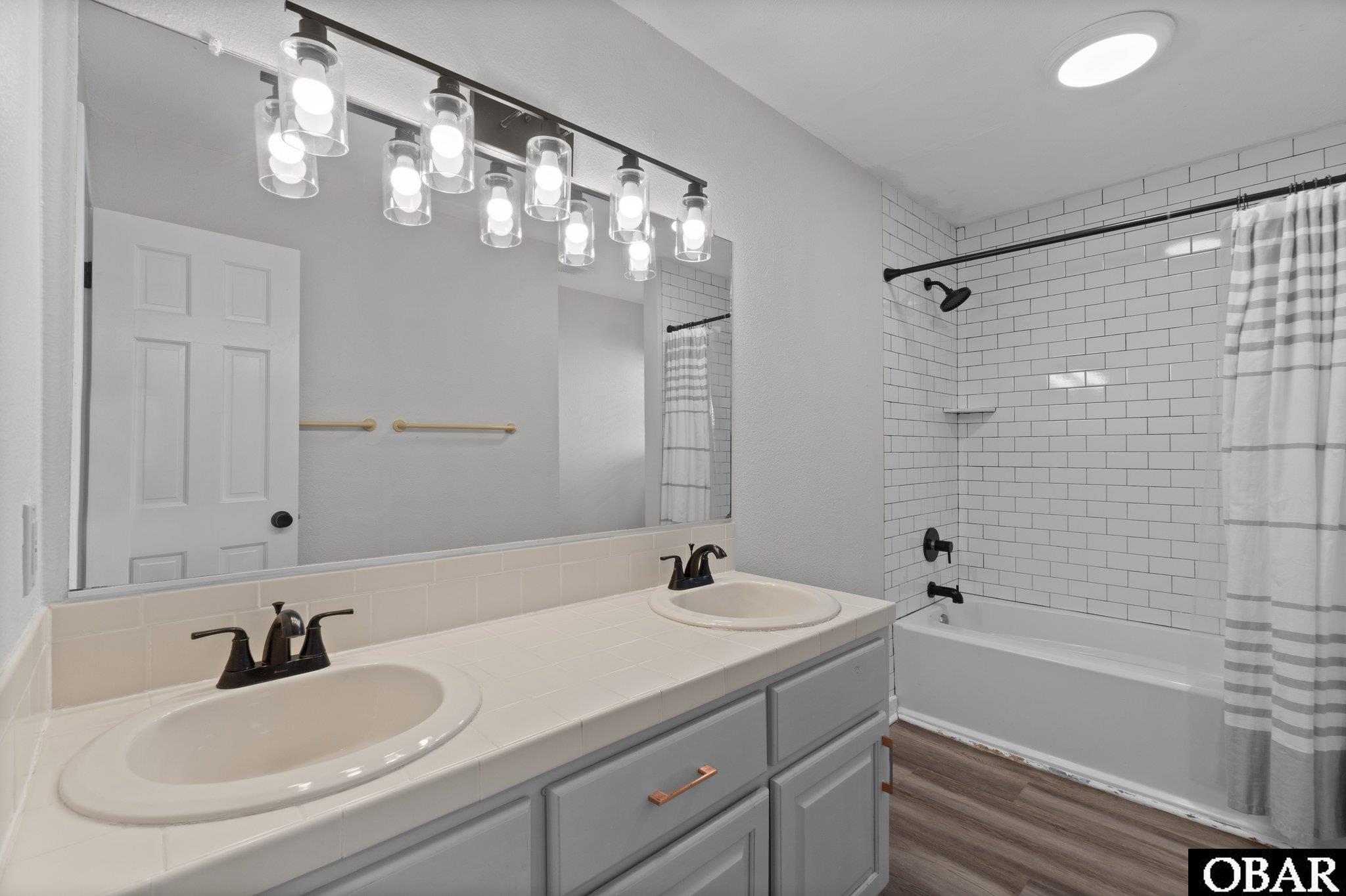 785 Kings Grant Drive, Corolla, NC 27927, 6 Bedrooms Bedrooms, ,5 BathroomsBathrooms,Residential,For sale,Kings Grant Drive,126219