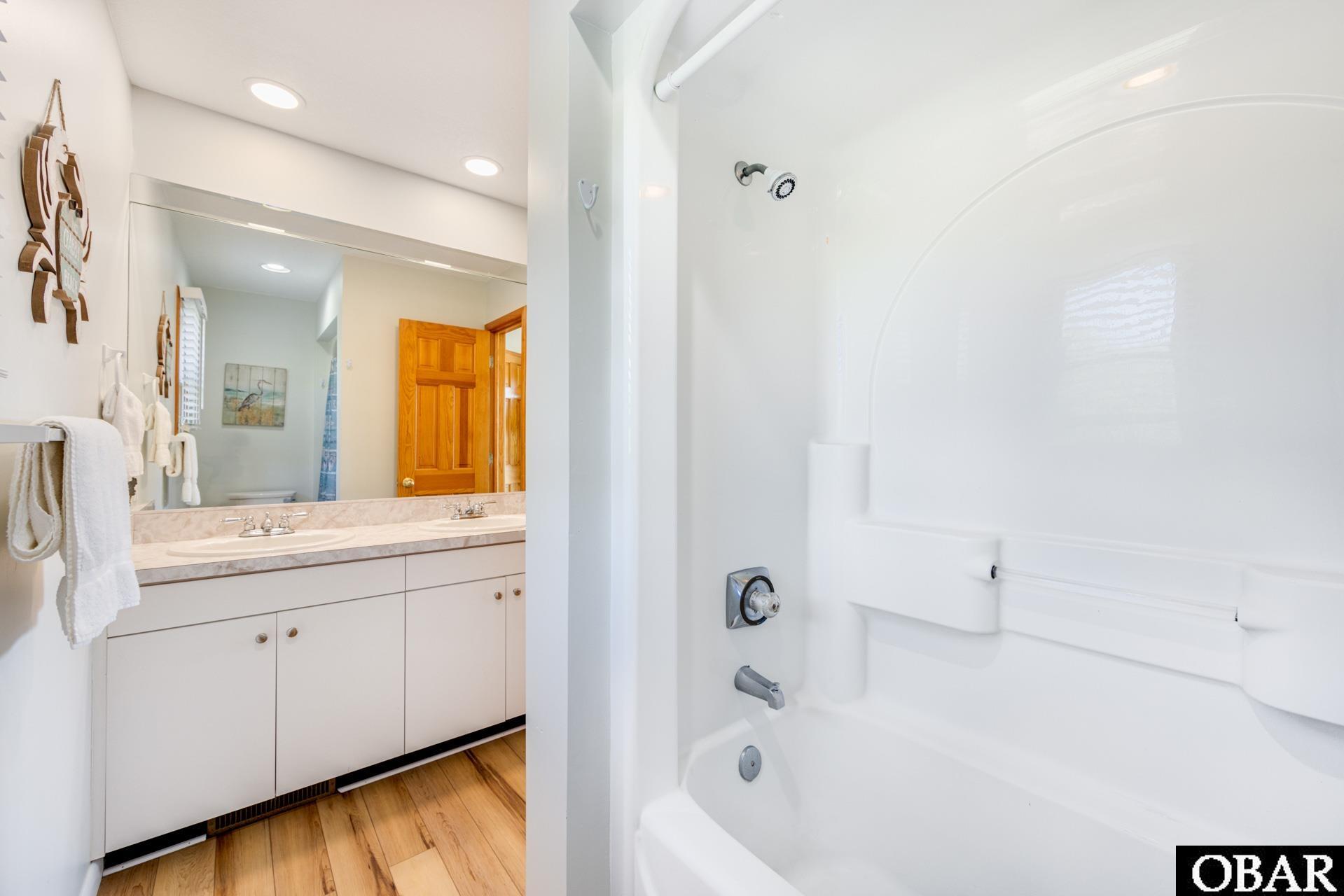 634 Skimmer Court, Corolla, NC 27927, 5 Bedrooms Bedrooms, ,3 BathroomsBathrooms,Residential,For sale,Skimmer Court,126237