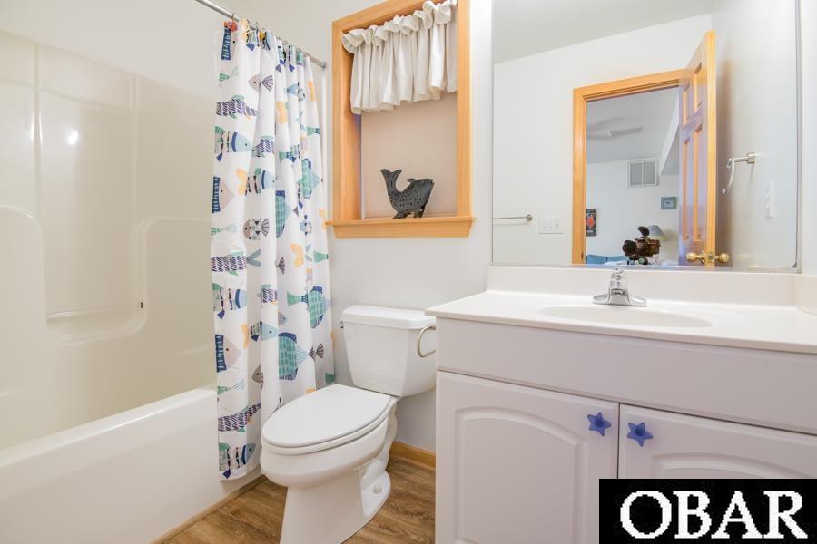 119 Four Seasons Lane, Duck, NC 27949, 5 Bedrooms Bedrooms, ,5 BathroomsBathrooms,Residential,For sale,Four Seasons Lane,126239