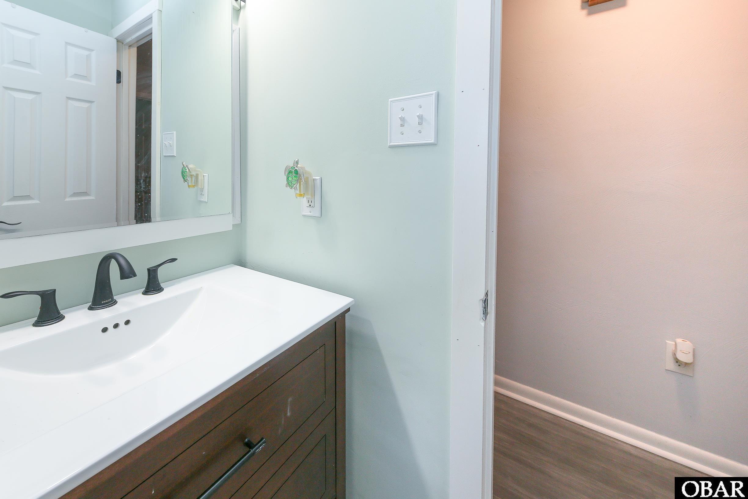 595 Tulls Creek Road, Moyock, NC 27958, 3 Bedrooms Bedrooms, ,2 BathroomsBathrooms,Residential,For sale,Tulls Creek Road,126279