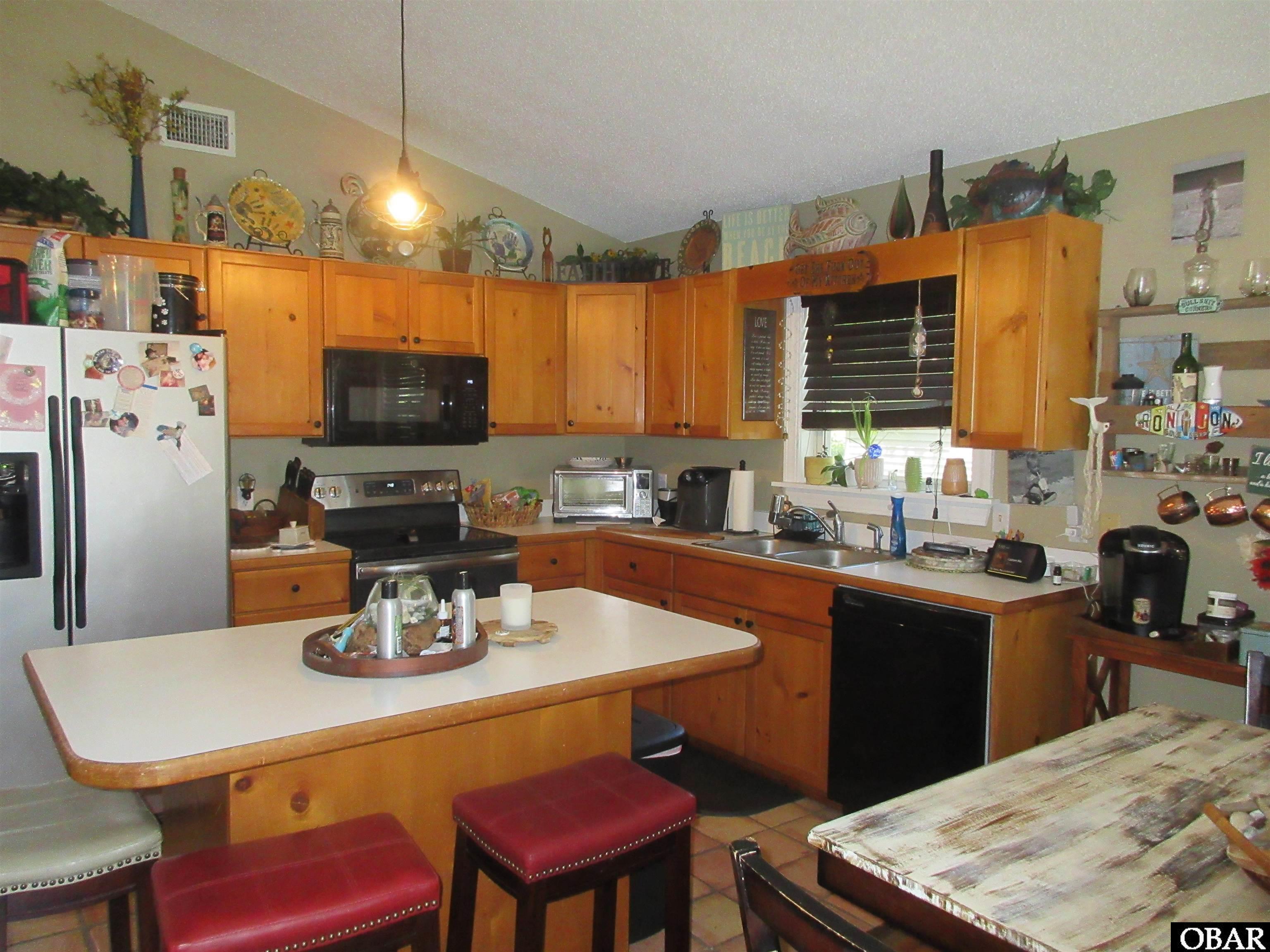 202 Lost Colony Drive, Nags Head, NC 27959, 3 Bedrooms Bedrooms, ,2 BathroomsBathrooms,Residential,For sale,Lost Colony Drive,126301