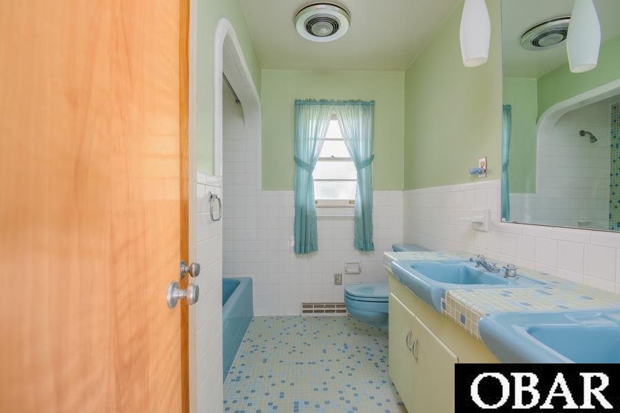 163 Airport Road, Manteo, NC 27954, 3 Bedrooms Bedrooms, ,2 BathroomsBathrooms,Residential,For sale,Airport Road,126328
