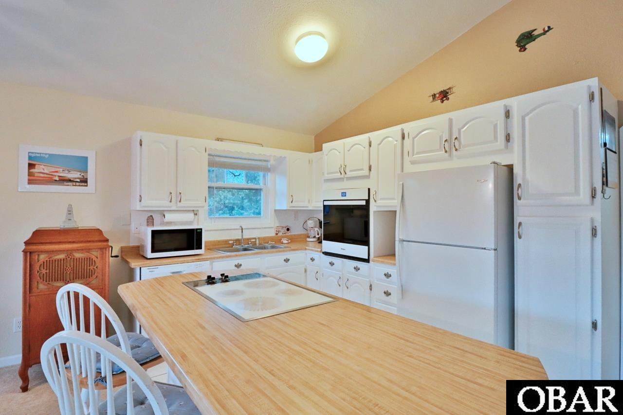 510 Loblolly Court, Kill Devil Hills, NC 27948, 4 Bedrooms Bedrooms, ,3 BathroomsBathrooms,Residential,For sale,Loblolly Court,126341