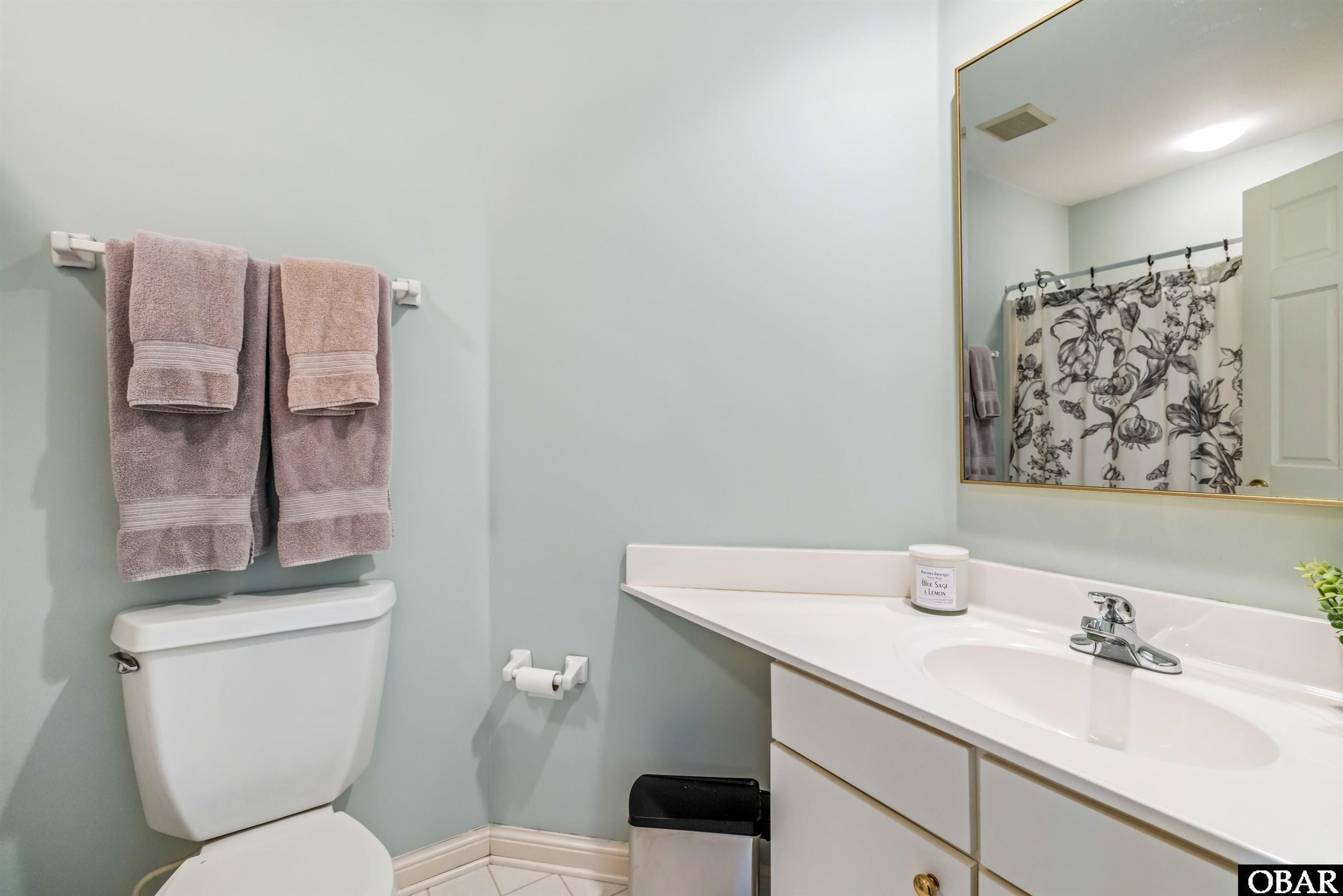 33 Fairway Drive, Southern Shores, NC 27949, 4 Bedrooms Bedrooms, ,4 BathroomsBathrooms,Residential,For sale,Fairway Drive,126369