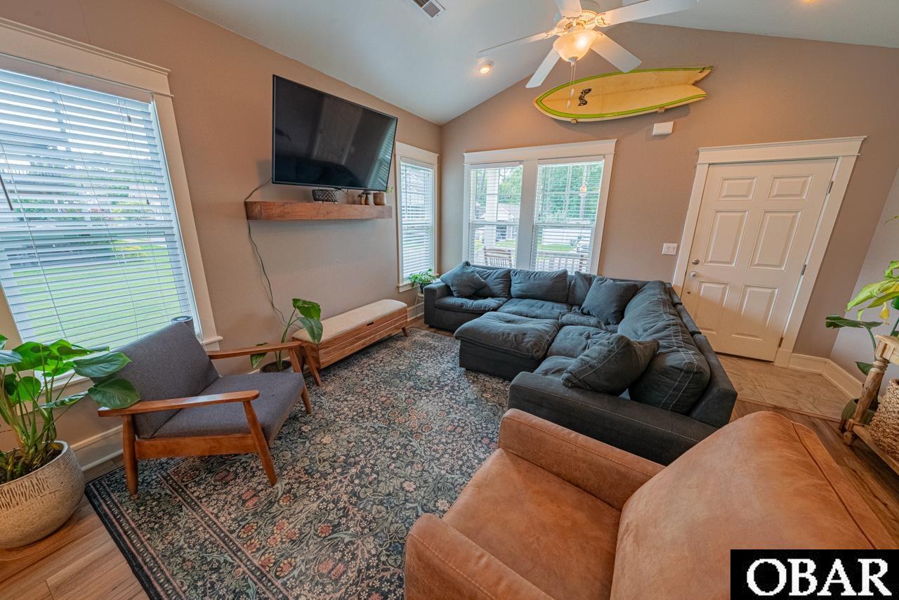 706 Arvilla Lane, Manteo, NC 27954, 3 Bedrooms Bedrooms, ,2 BathroomsBathrooms,Residential,For sale,Arvilla Lane,126371