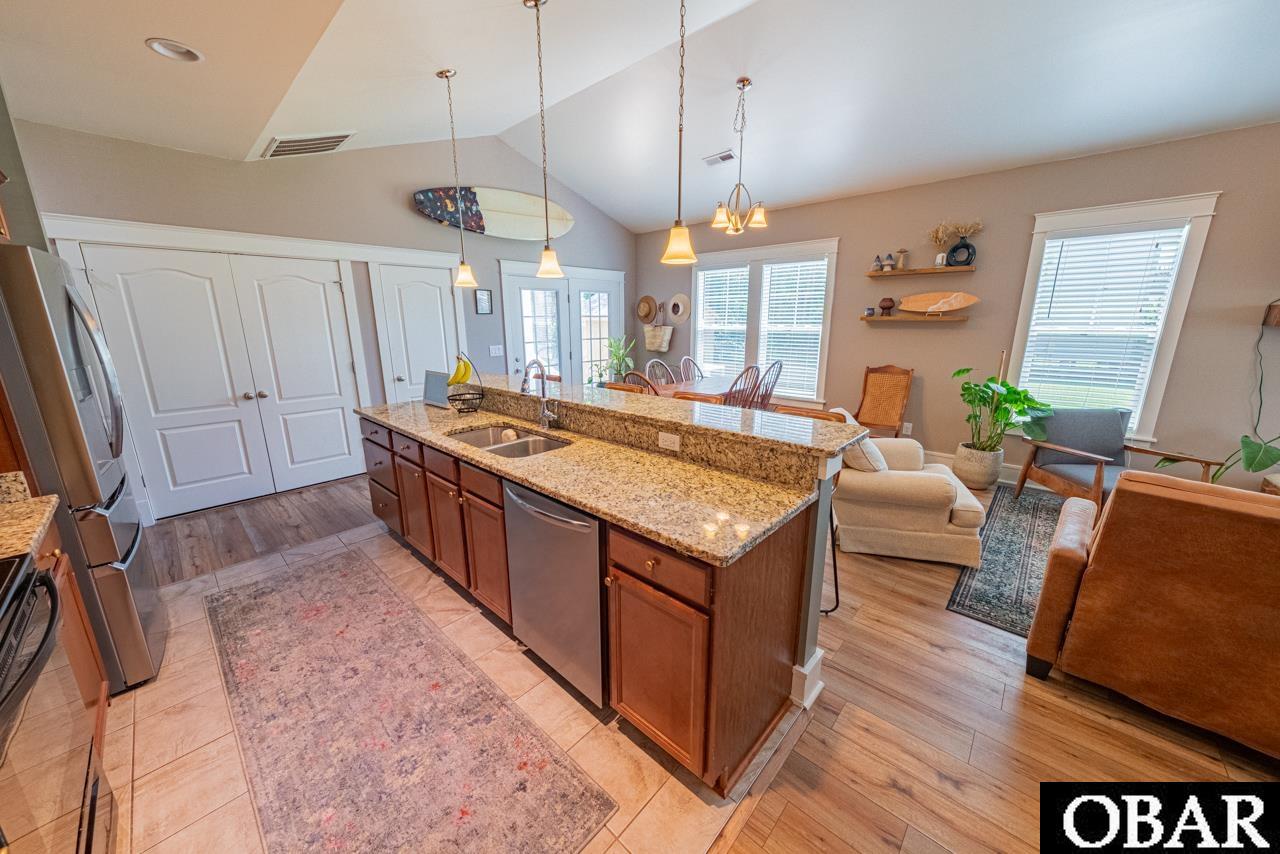 706 Arvilla Lane, Manteo, NC 27954, 3 Bedrooms Bedrooms, ,2 BathroomsBathrooms,Residential,For sale,Arvilla Lane,126371