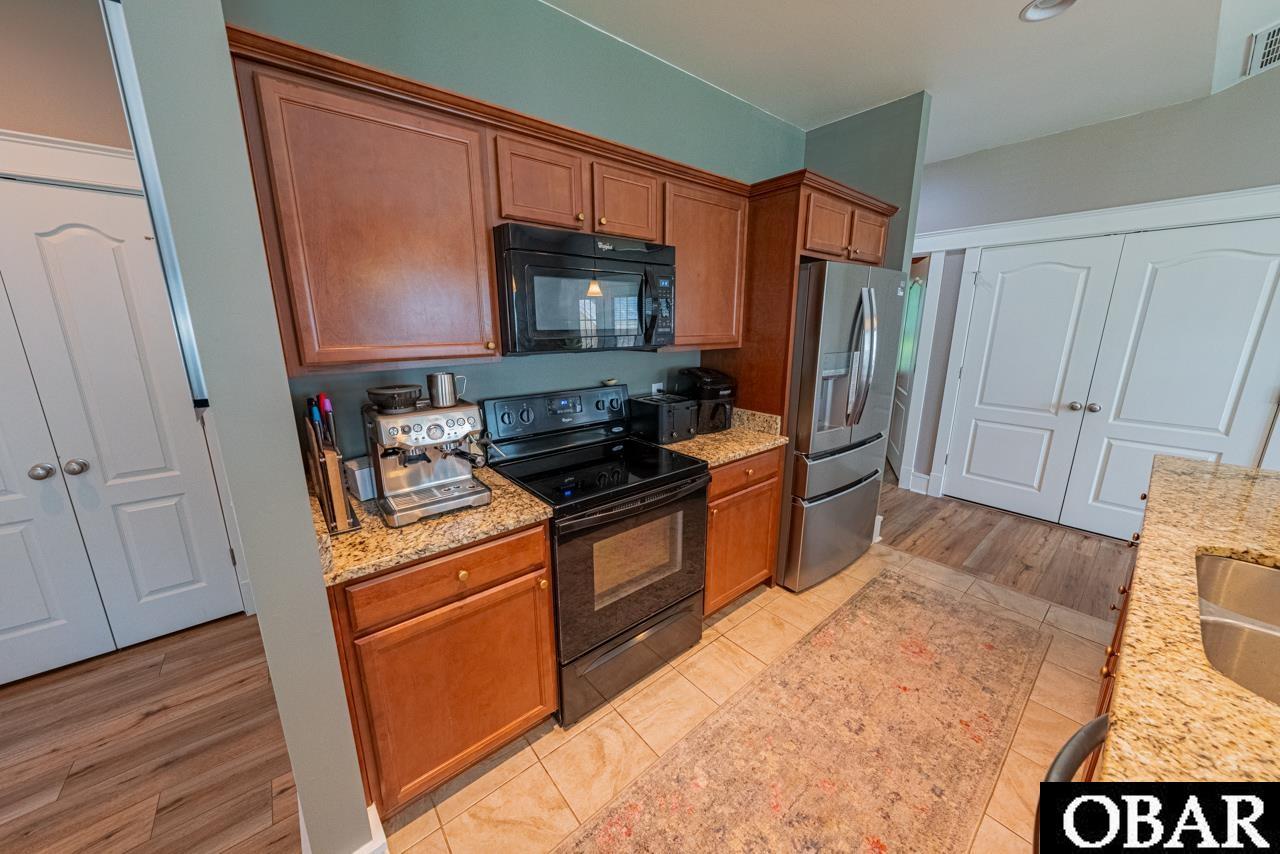 706 Arvilla Lane, Manteo, NC 27954, 3 Bedrooms Bedrooms, ,2 BathroomsBathrooms,Residential,For sale,Arvilla Lane,126371