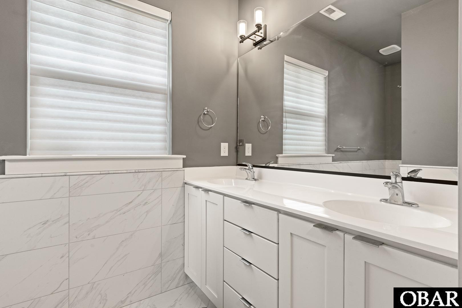 1713 Bay Drive, Kill Devil Hills, NC 27948, 3 Bedrooms Bedrooms, ,3 BathroomsBathrooms,Residential,For sale,Bay Drive,126379