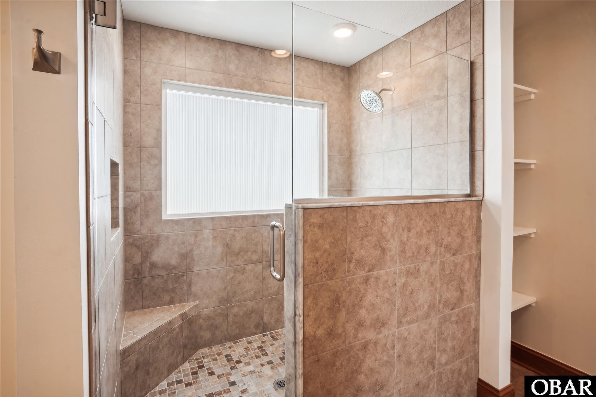1041 Lighthouse Drive, Corolla, NC 27927, 7 Bedrooms Bedrooms, ,6 BathroomsBathrooms,Residential,For sale,Lighthouse Drive,126395