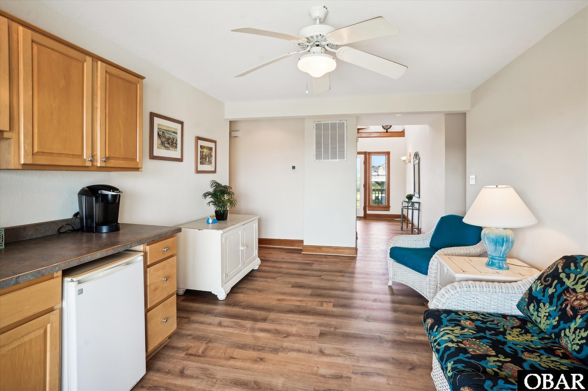 1041 Lighthouse Drive, Corolla, NC 27927, 7 Bedrooms Bedrooms, ,6 BathroomsBathrooms,Residential,For sale,Lighthouse Drive,126395