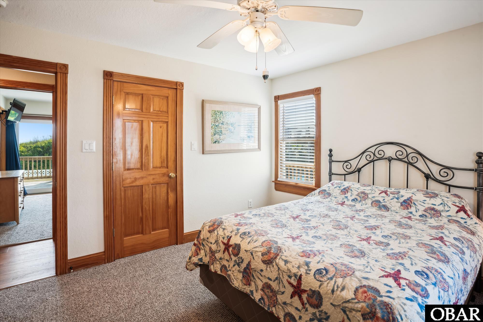 1041 Lighthouse Drive, Corolla, NC 27927, 7 Bedrooms Bedrooms, ,6 BathroomsBathrooms,Residential,For sale,Lighthouse Drive,126395