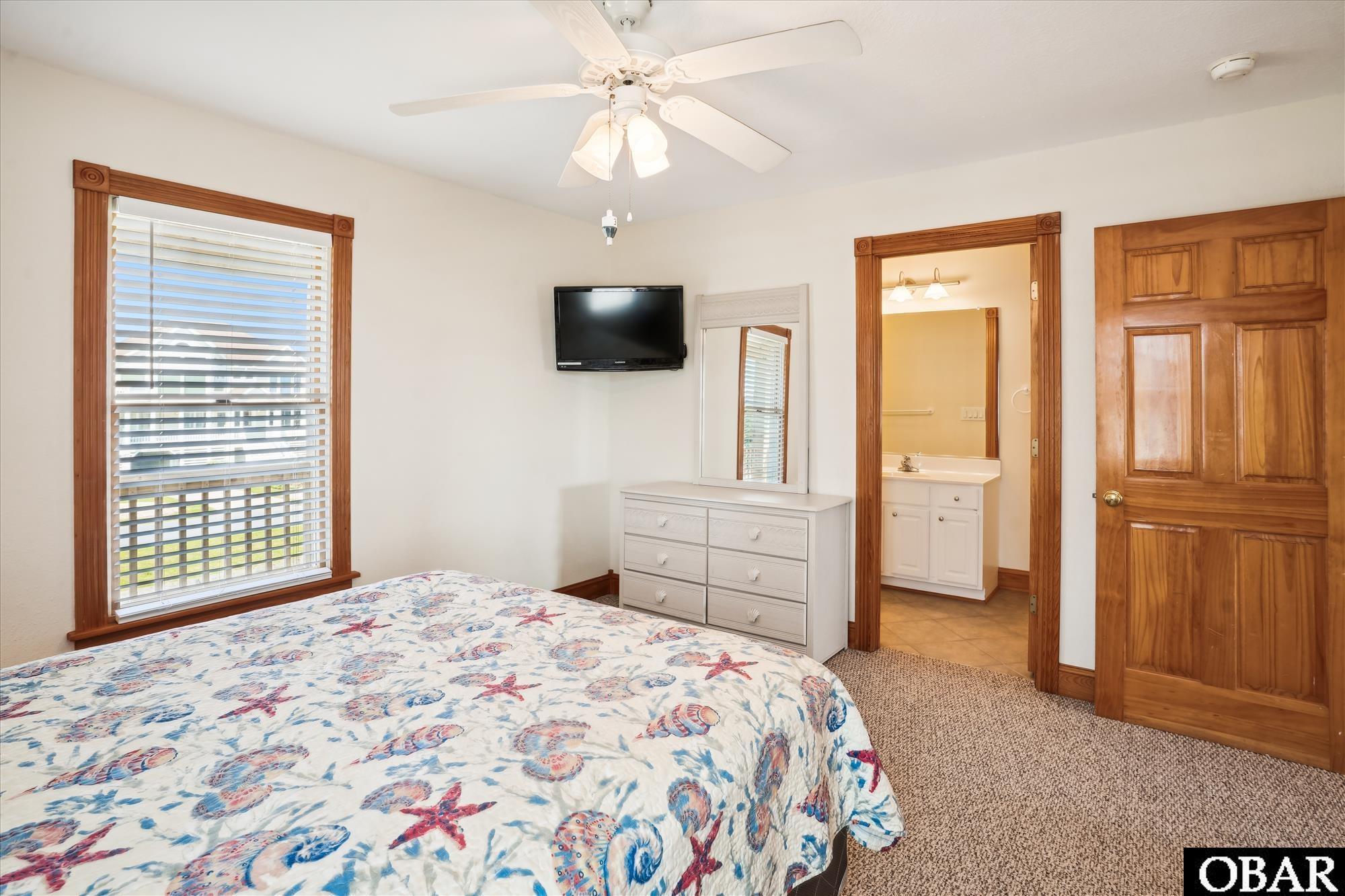 1041 Lighthouse Drive, Corolla, NC 27927, 7 Bedrooms Bedrooms, ,6 BathroomsBathrooms,Residential,For sale,Lighthouse Drive,126395