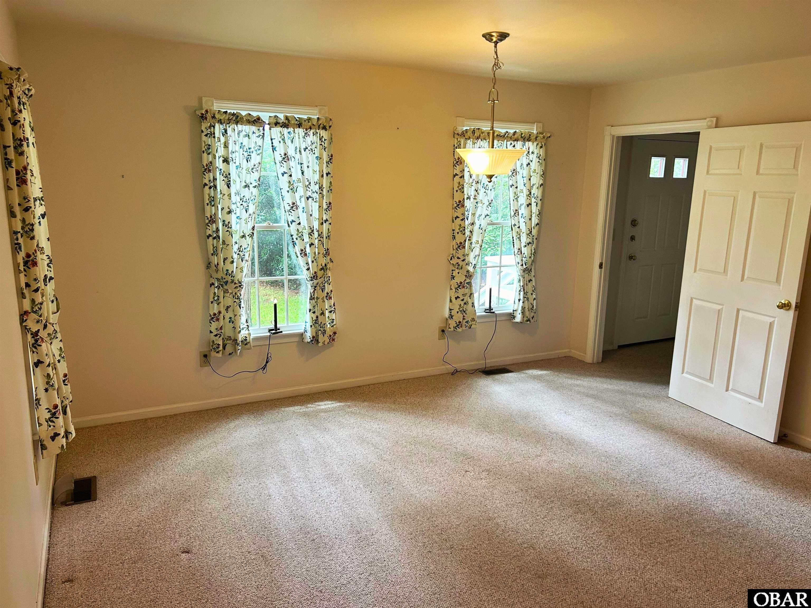 611 Vista Lake Drive, Manteo, NC 27954, 3 Bedrooms Bedrooms, ,2 BathroomsBathrooms,Residential,For sale,Vista Lake Drive,126398