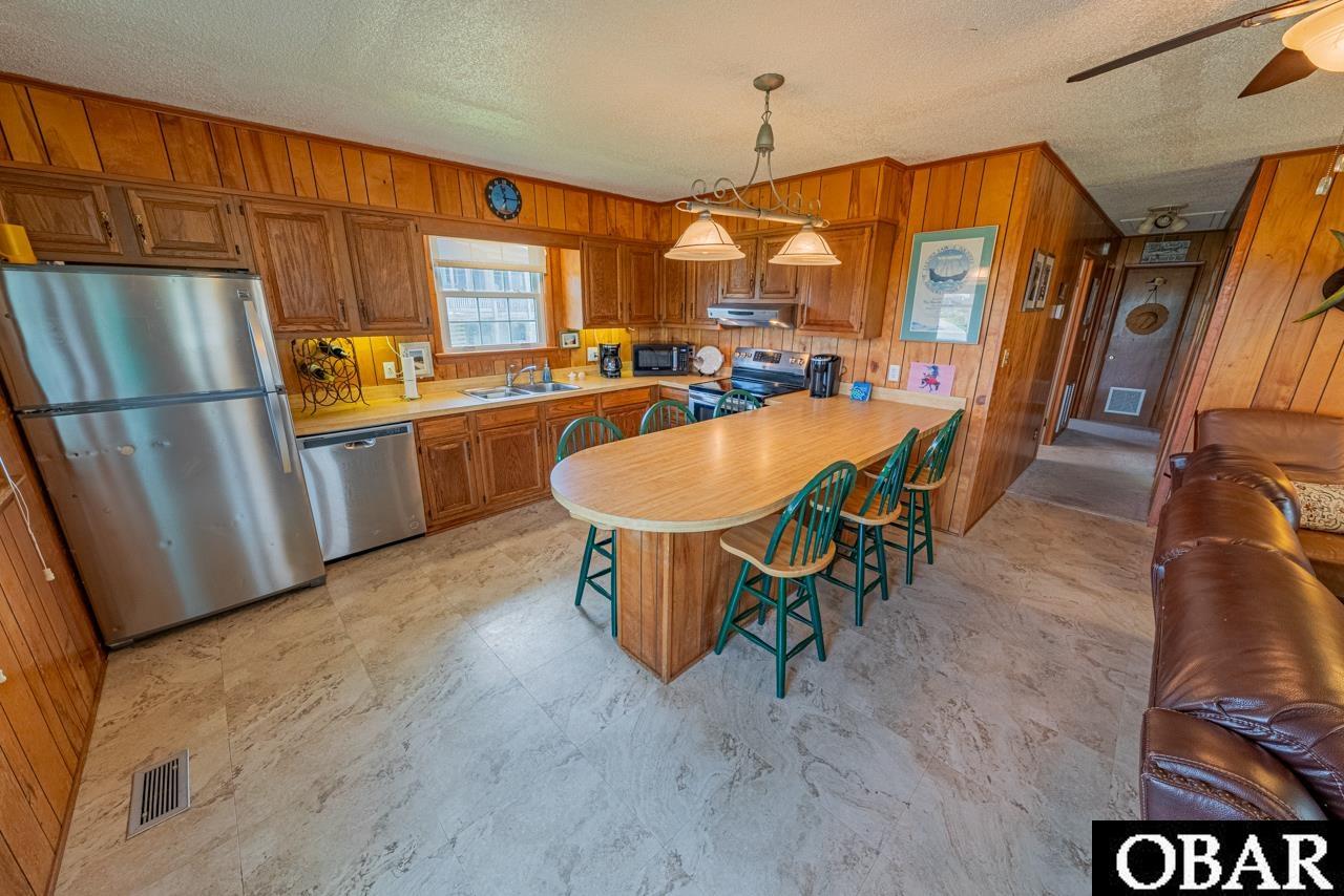 56142 Elizabeth Avenue, Hatteras, NC 27943, 4 Bedrooms Bedrooms, ,2 BathroomsBathrooms,Residential,For sale,Elizabeth Avenue,126399