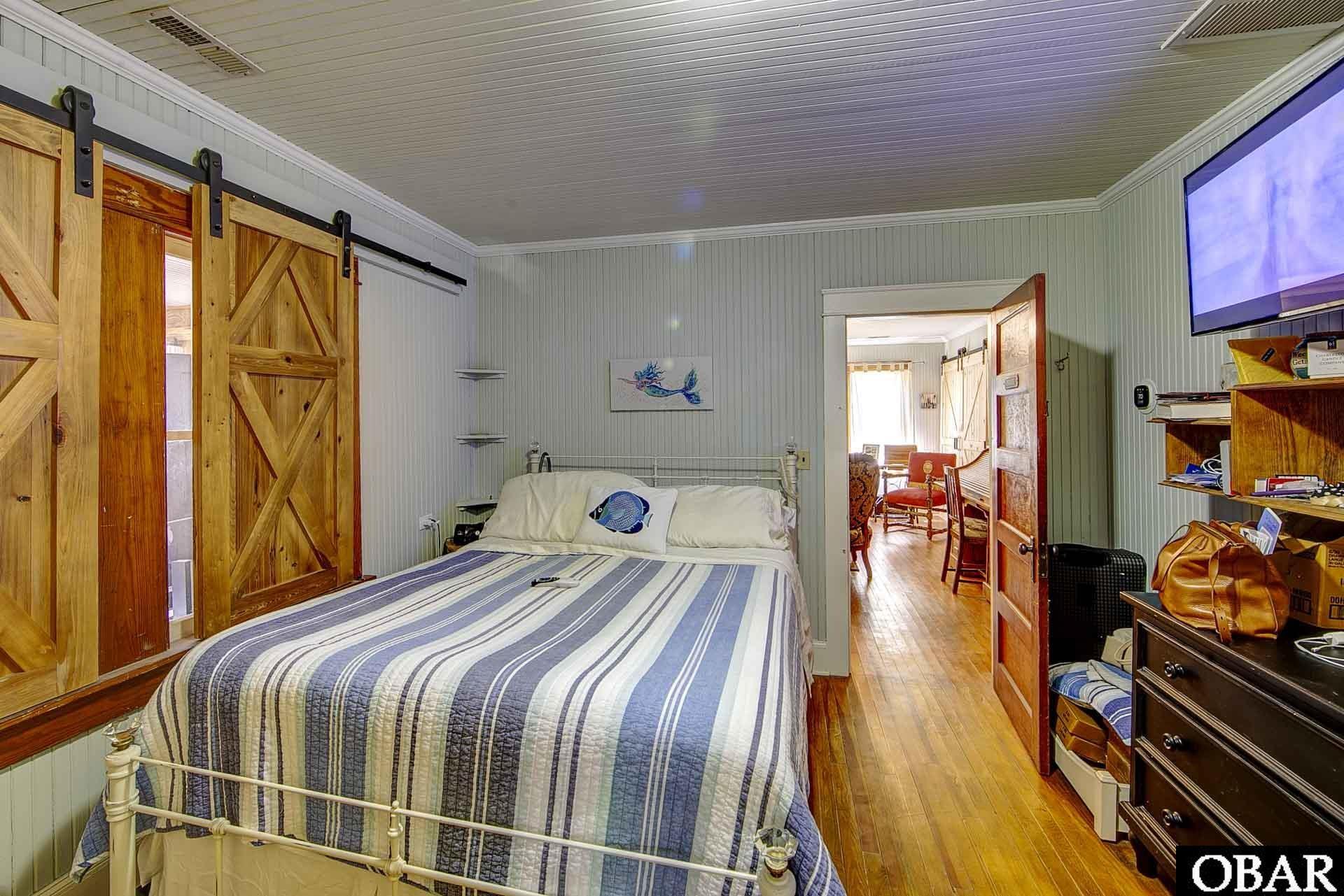 660 Irvin Garrish Highway, Ocracoke, NC 27960-0000, 6 Bedrooms Bedrooms, ,2 BathroomsBathrooms,Residential,For sale,Irvin Garrish Highway,126419